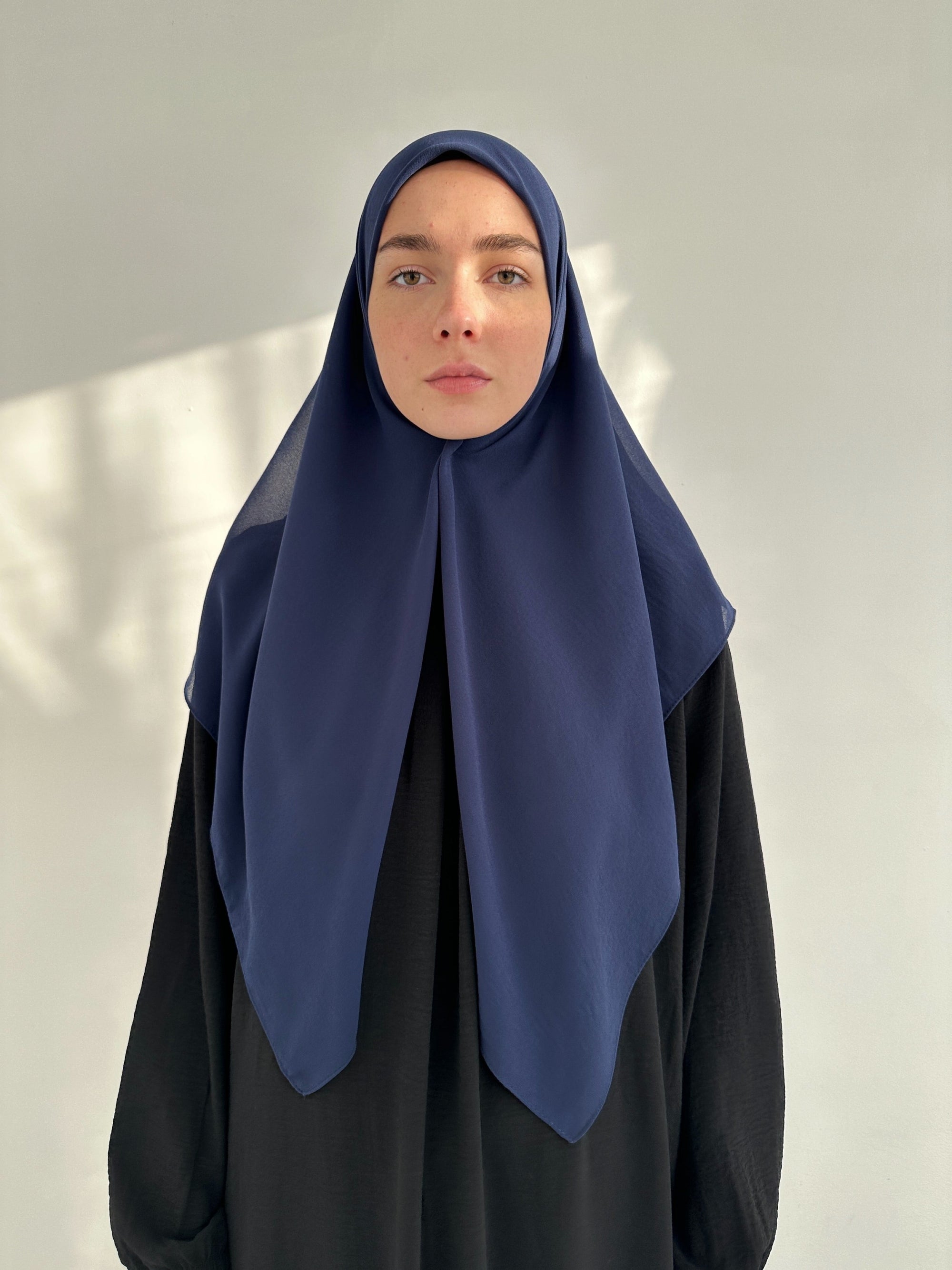 HIJAB CARRÉ EN MOUSSELINE BLEU