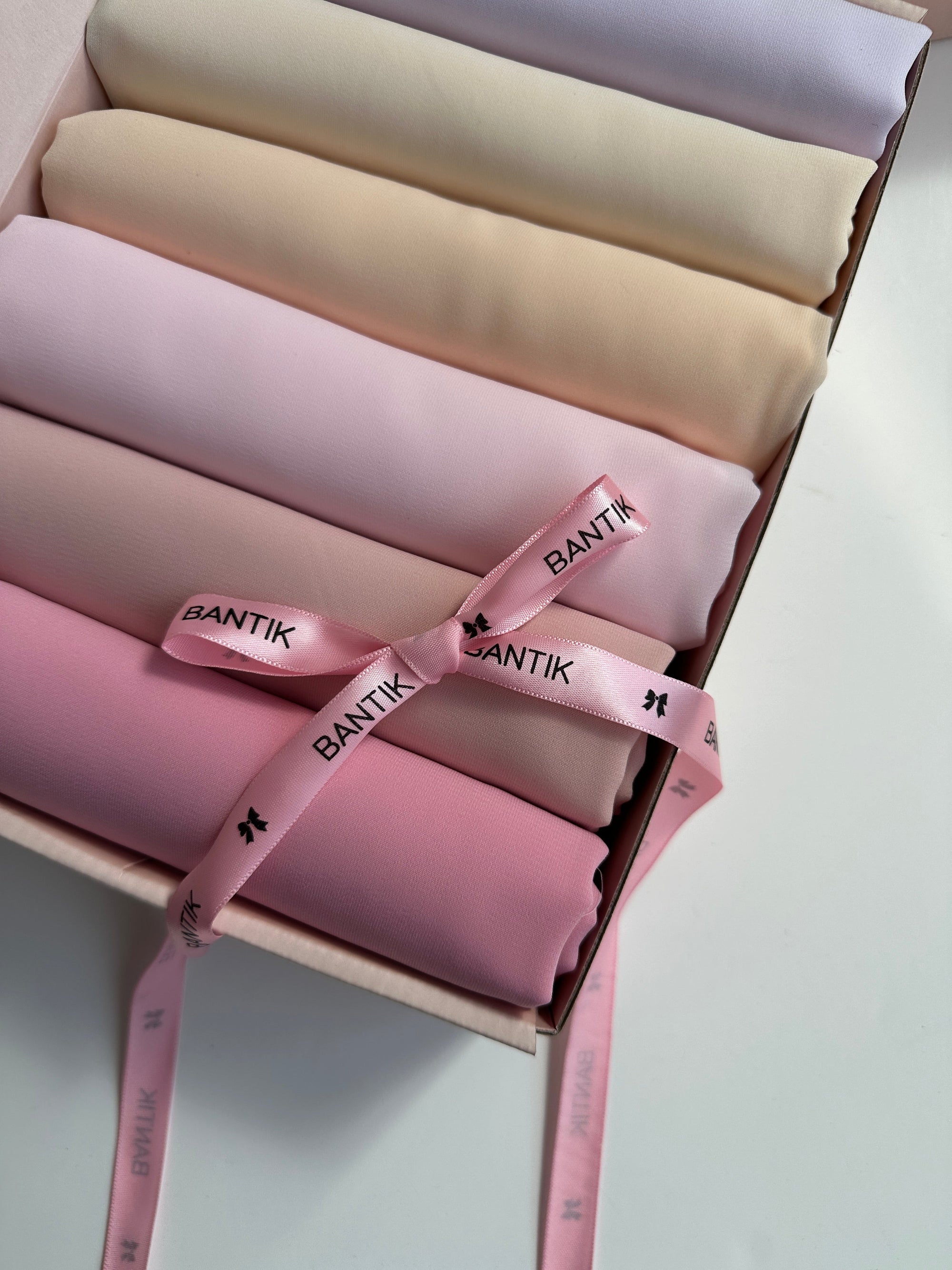 HIJAB SOIE DE MÈDINE ROSE PÂLE