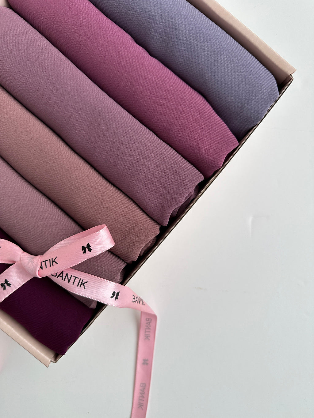 BOX 6 HIJABS SOIE DE MÈDINE
