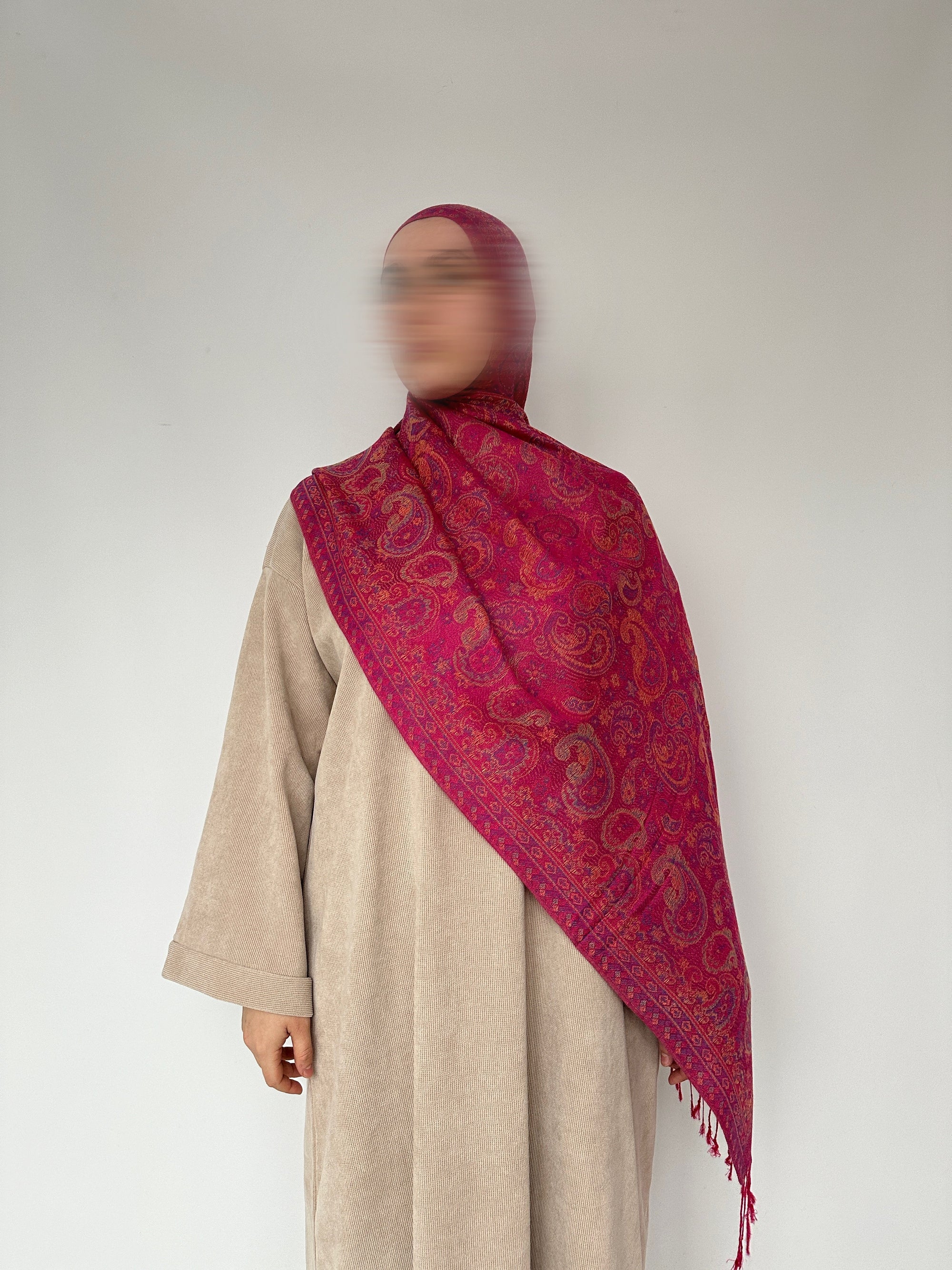 PASHMINA À MOTIFS AVEC FRANGES