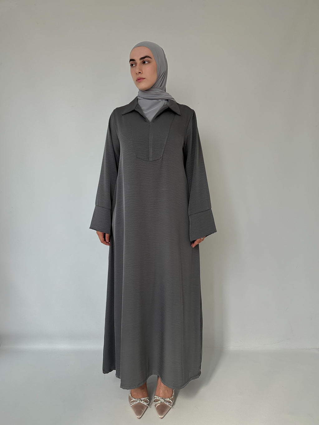 ABAYA AURA GRIS