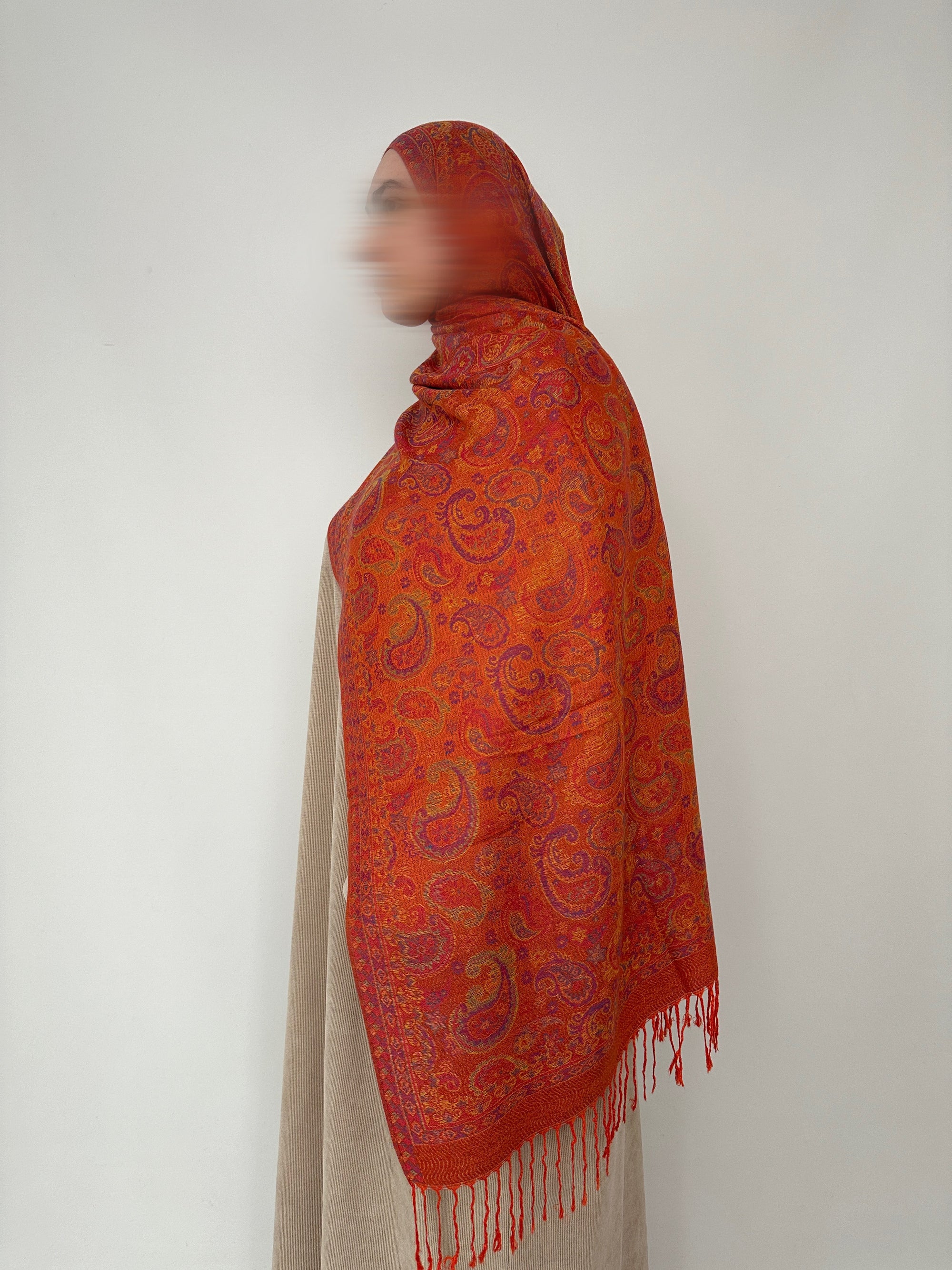 PASHMINA À MOTIFS AVEC FRANGES
