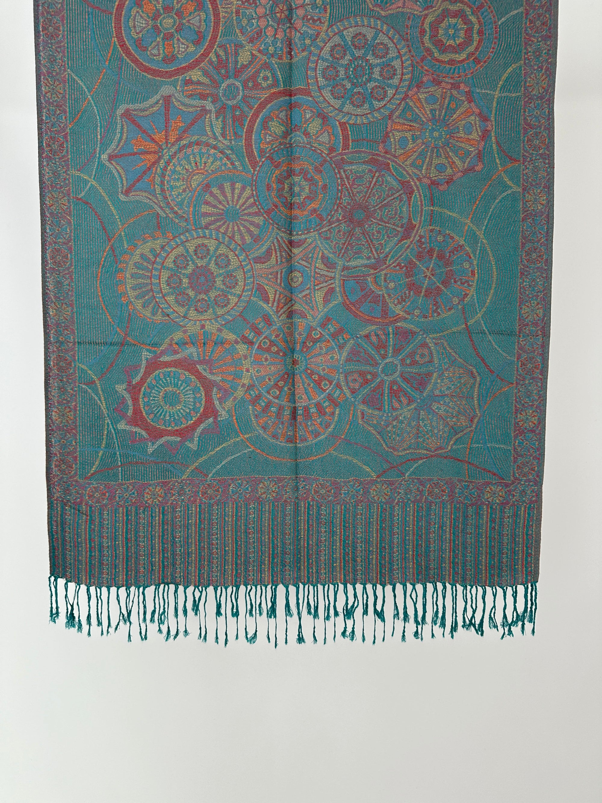 PASHMINA À MOTIFS AVEC FRANGES