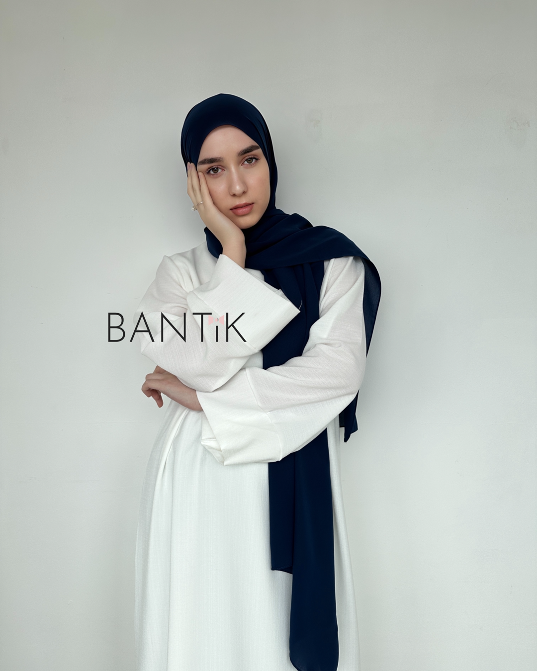 HIJAB SOIE DE MÈDINE BLEU MARINE