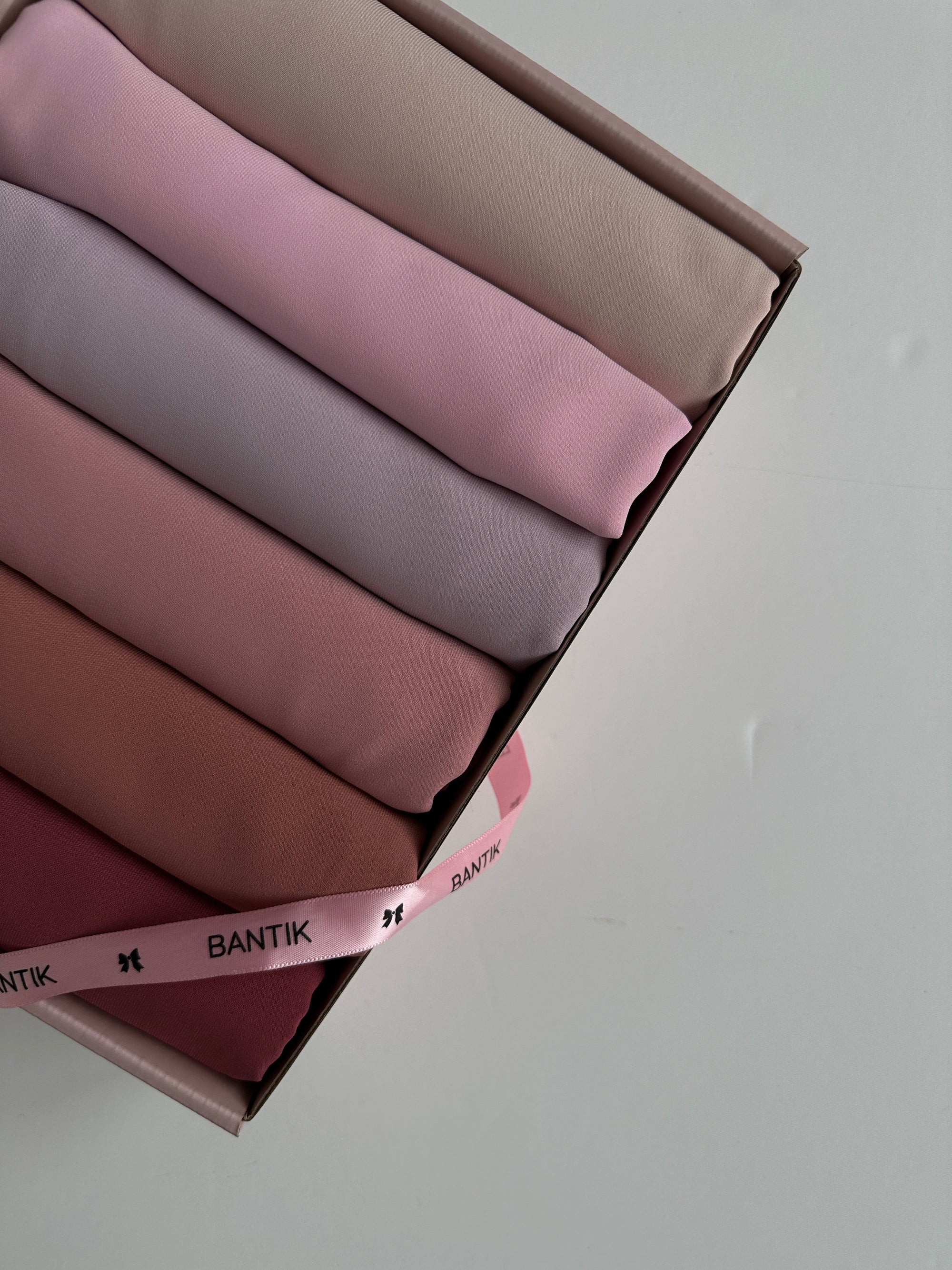 BOX SIX HIJABS SOIE DE MÈDINE