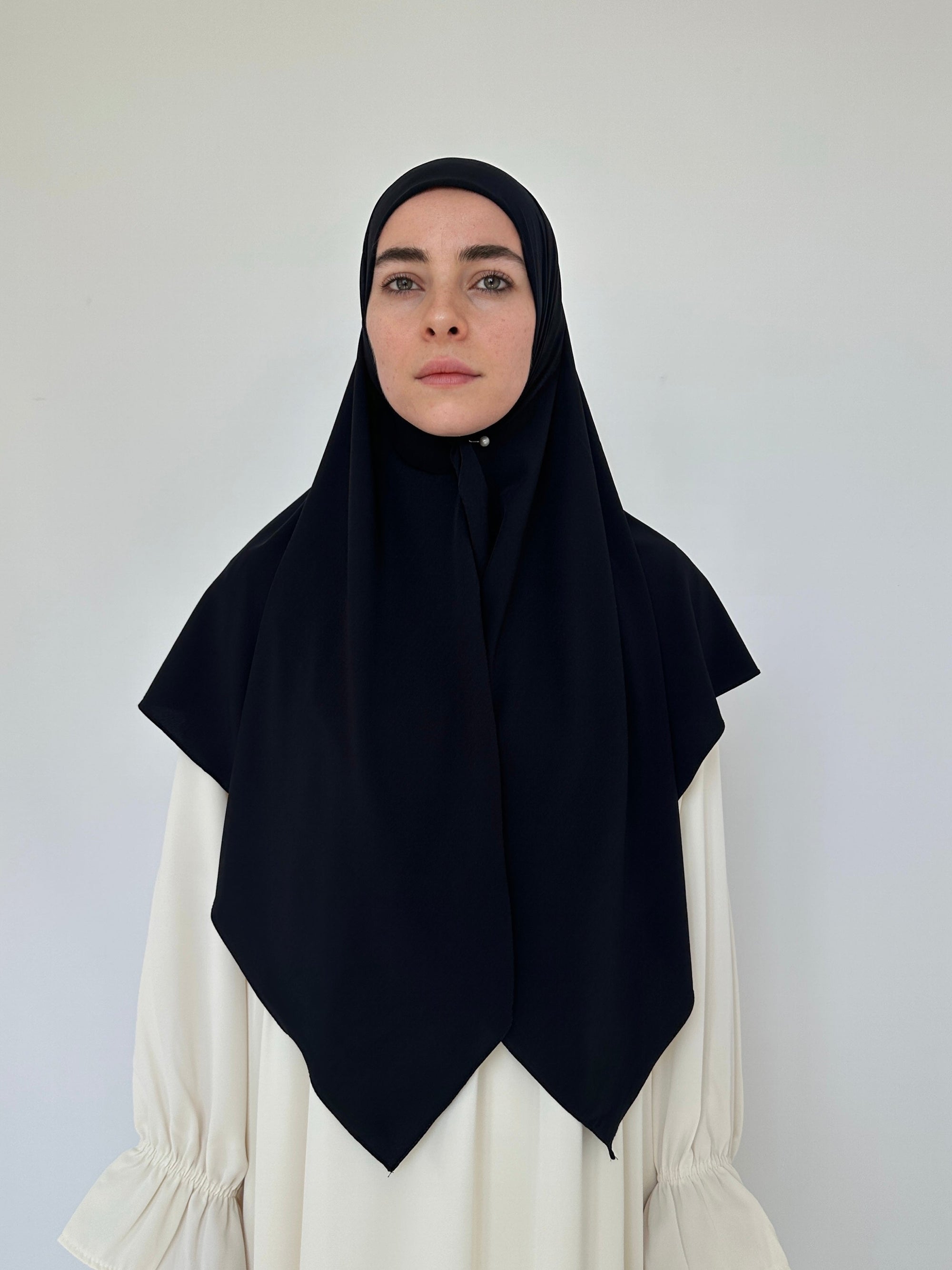 HIJAB CARRÉ JERSEY PLUME