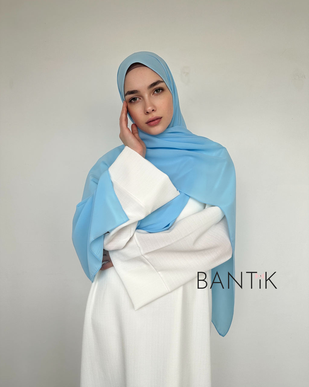 HIJAB SOIE DE MÈDINE BLEU
