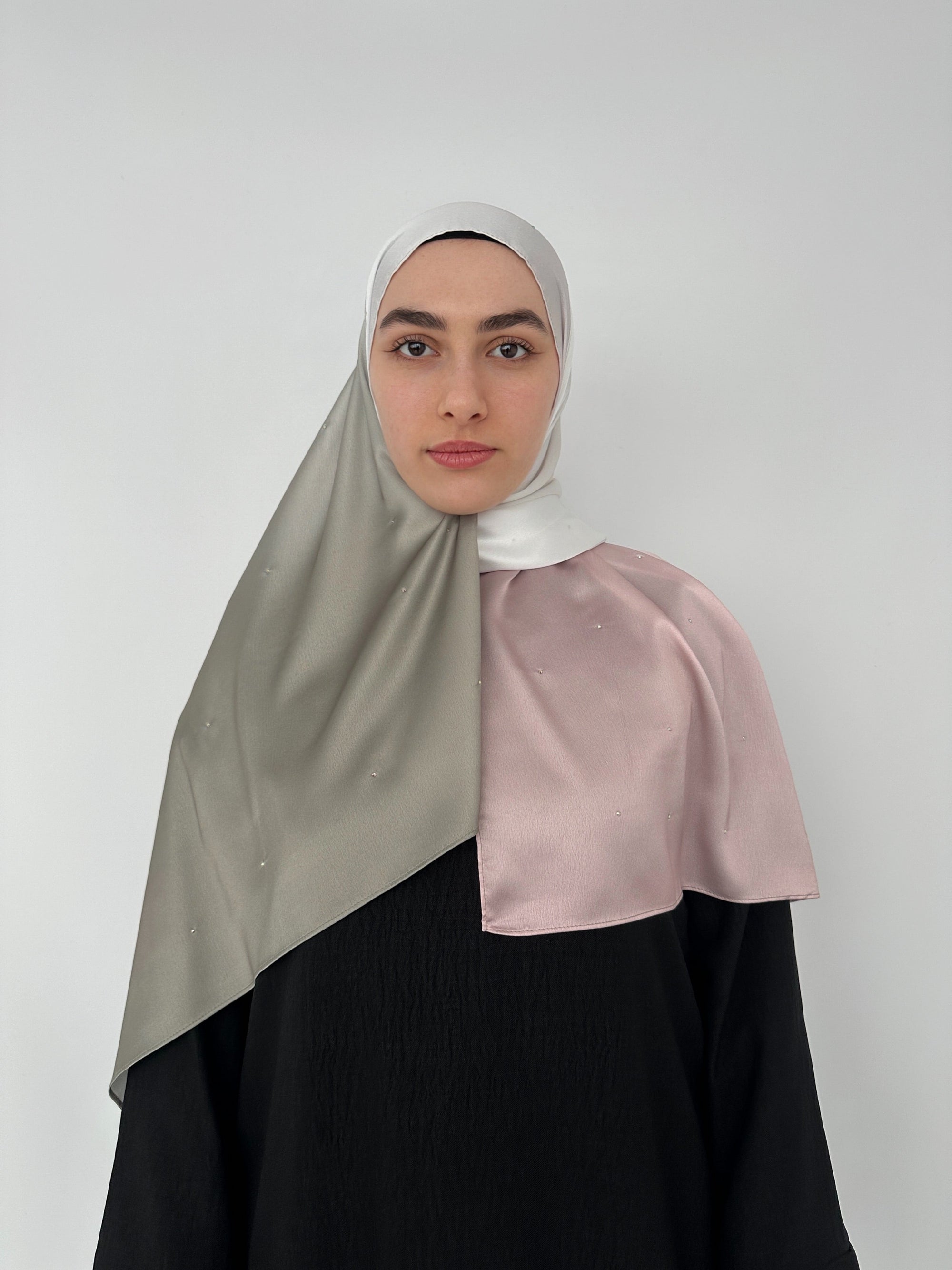 HIJAB SATIN AVEC STRASS