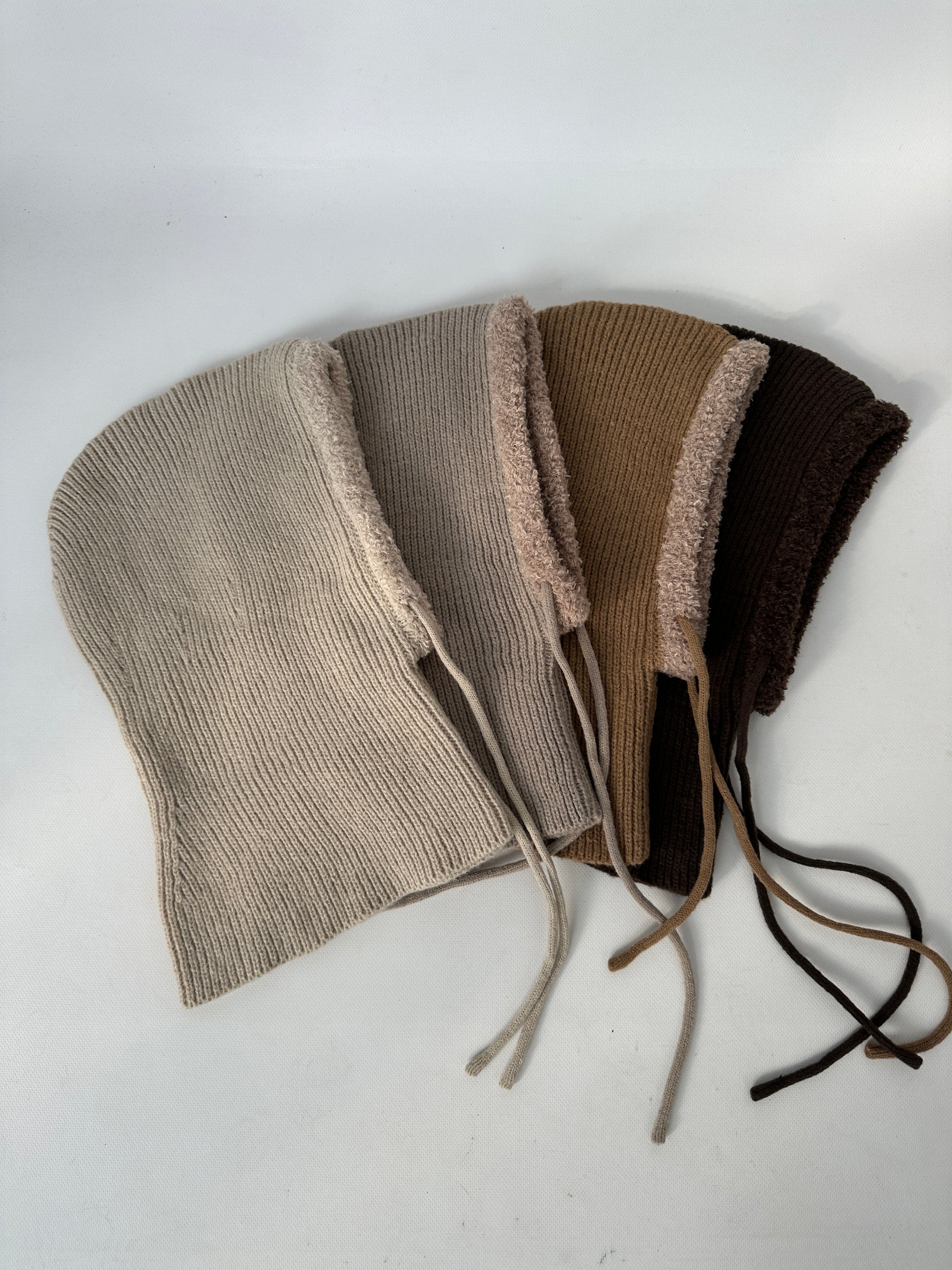 CAGOULE EN MAILLE CÔTELÉE GRÈGE