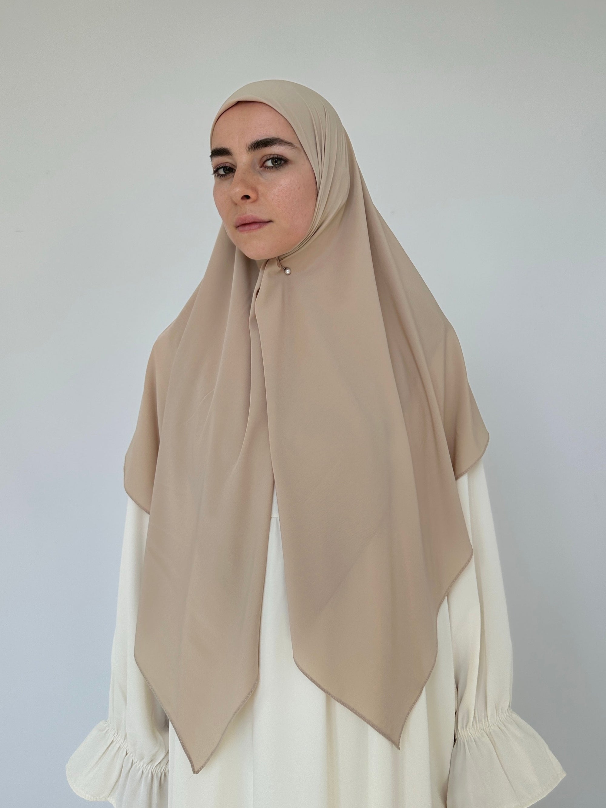 HIJAB CARRÉ JERSEY PLUME