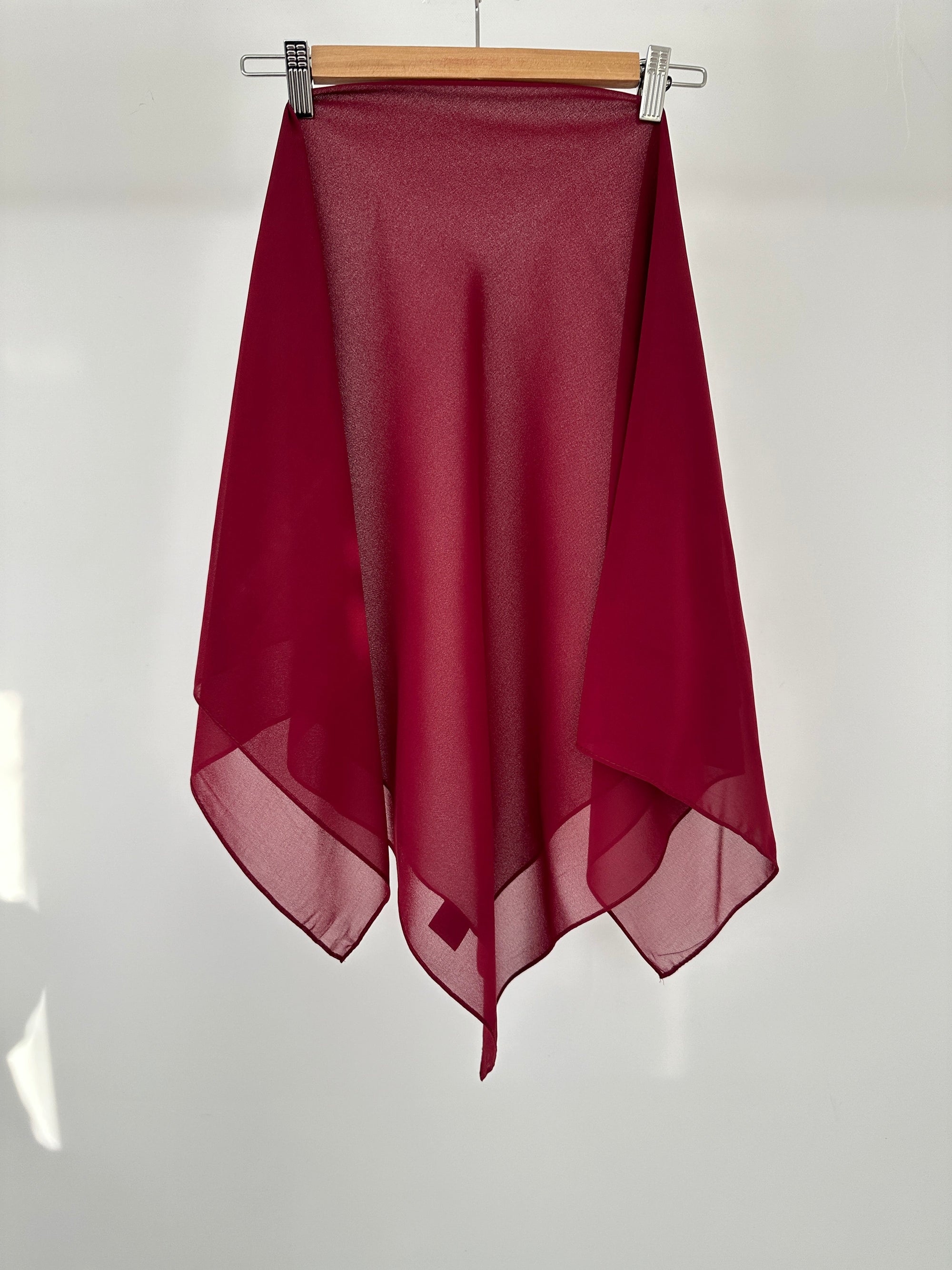 HIJAB CARRÉ EN MOUSSELINE BORDEAUX