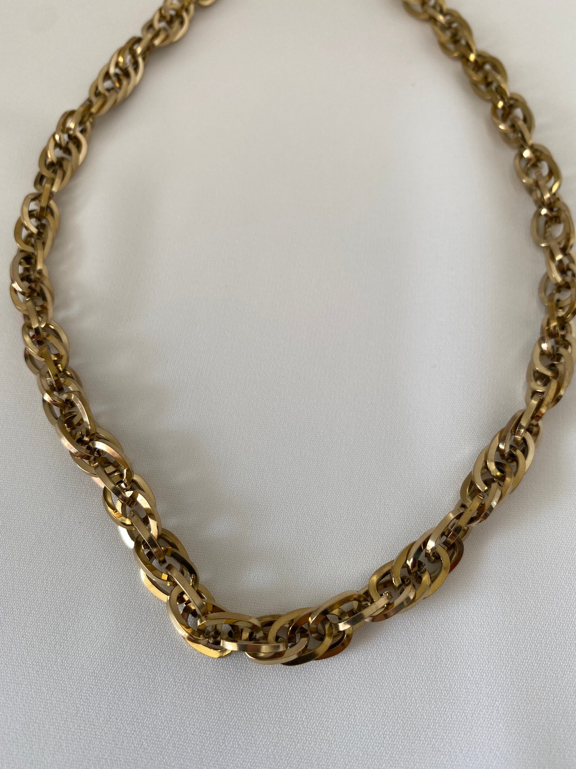 COLLIER HANAN