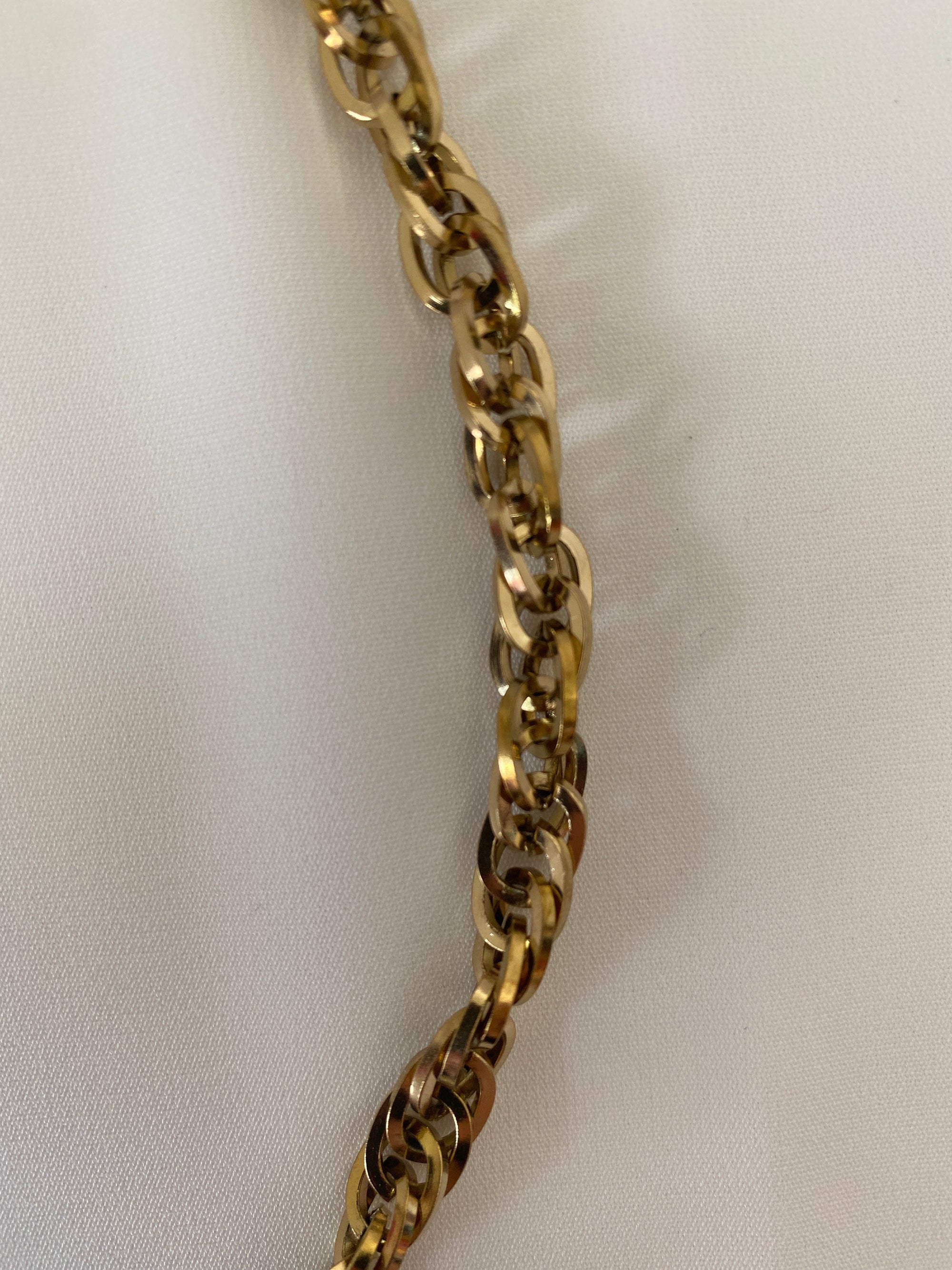 COLLIER HANAN