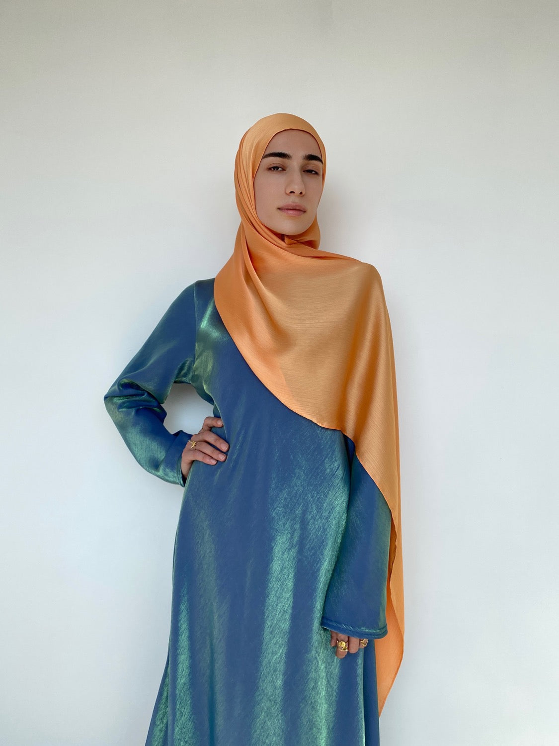 HIJAB SATIN PLISSÉ MANDARINE