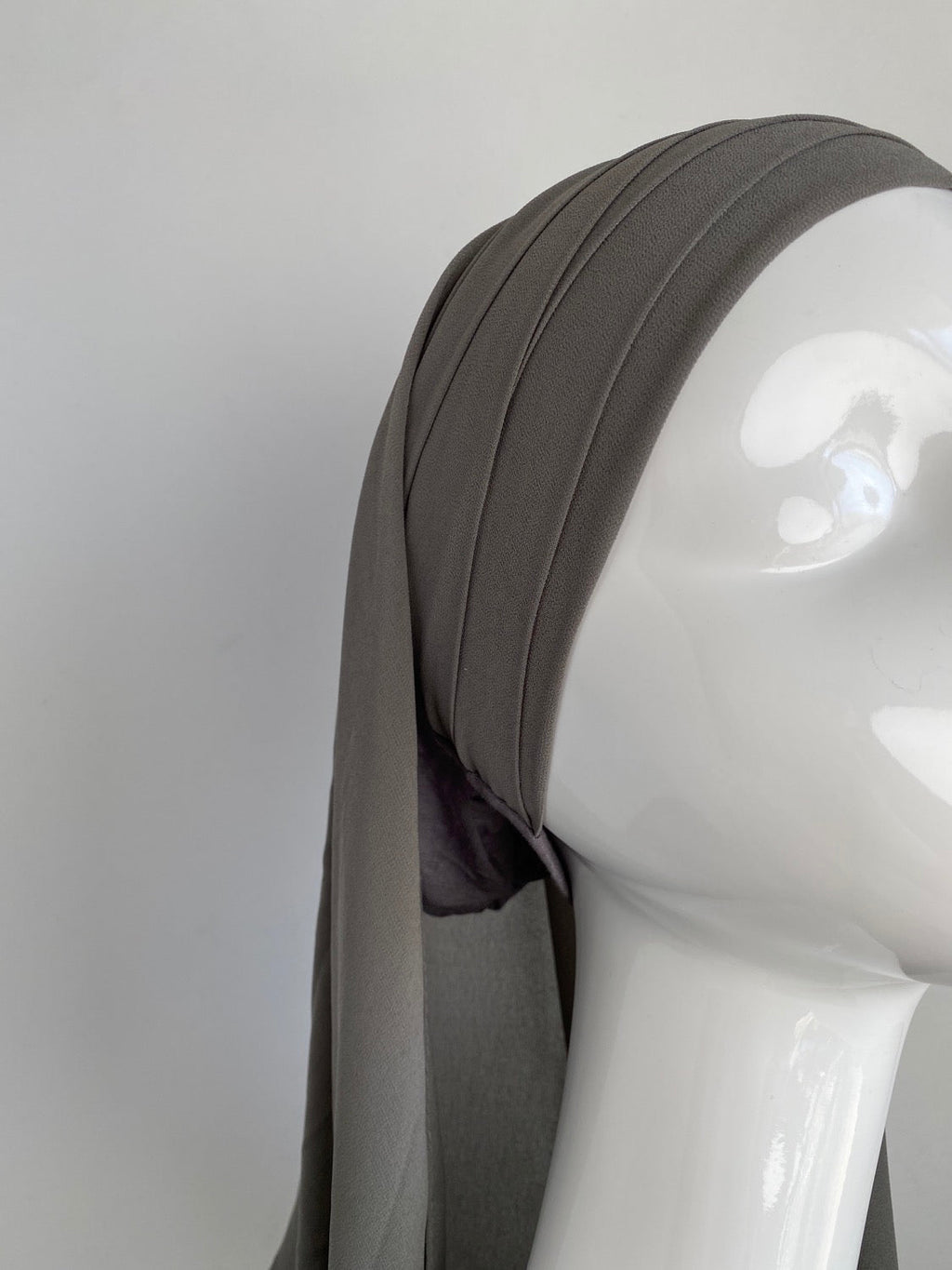 HIJAB À ENFILER MOUSSELINE GRIS FONCÉ