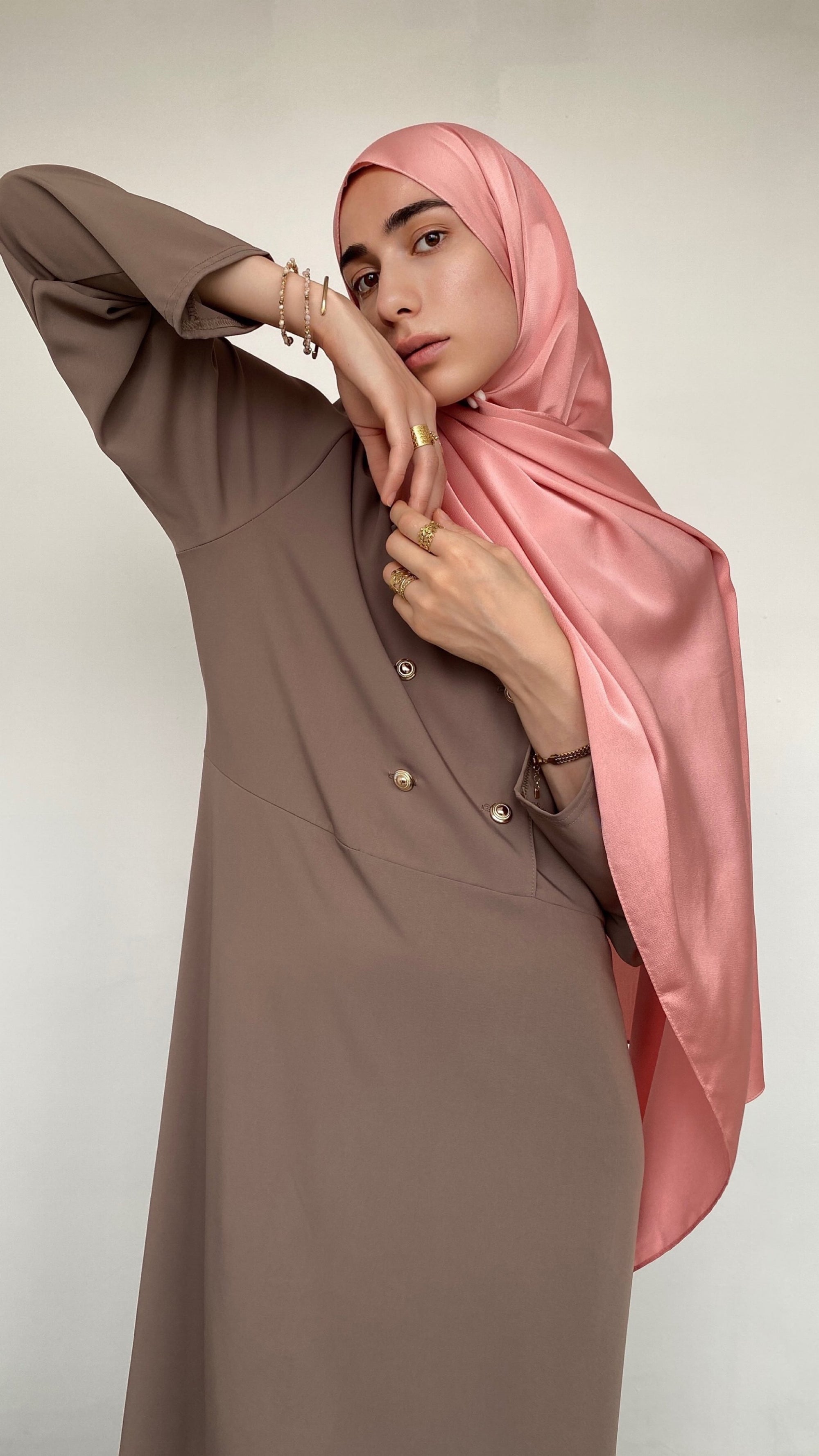 Hijab châle satin rose doux