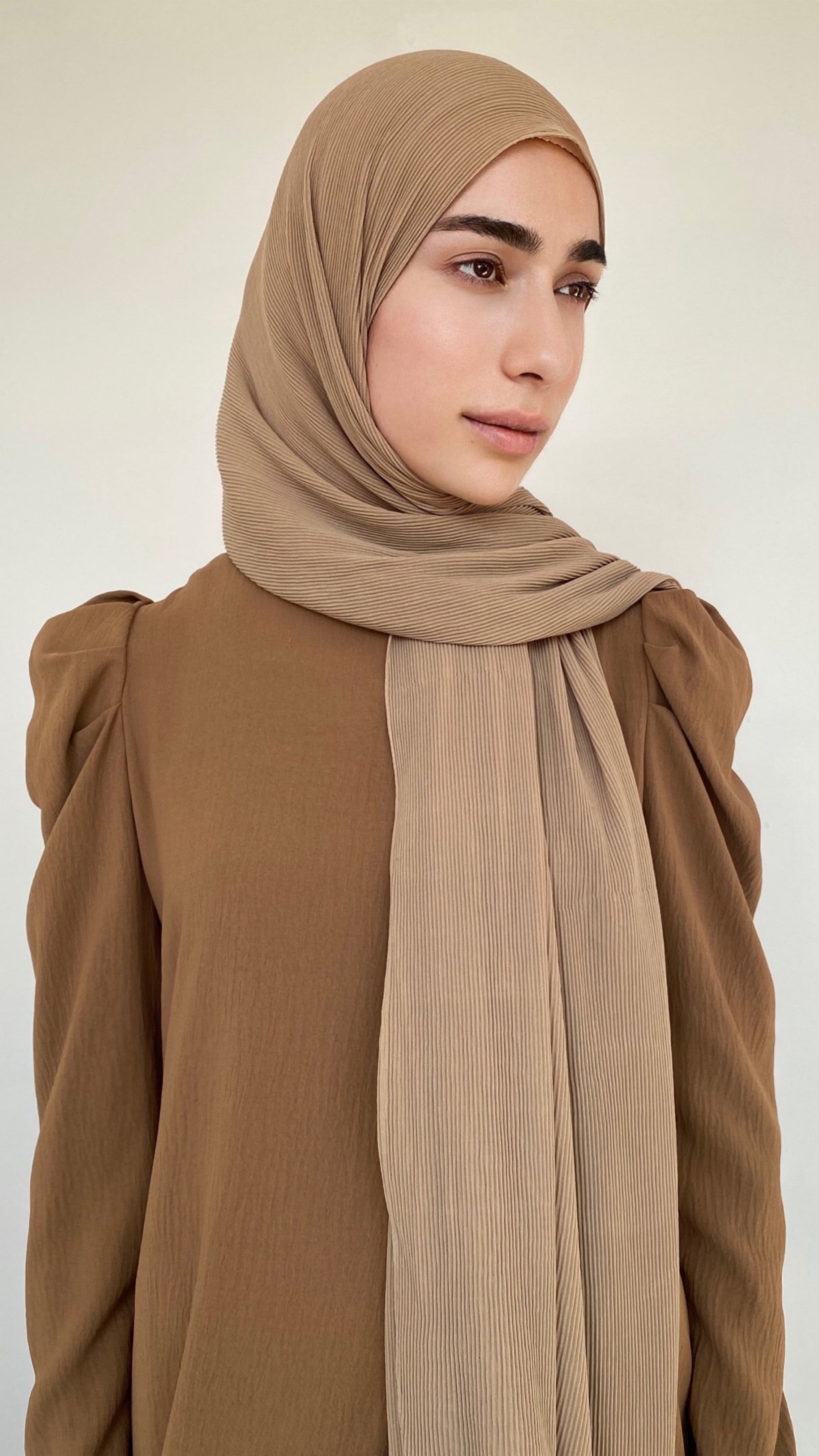 HIJAB PLISSÉ GRÈGE