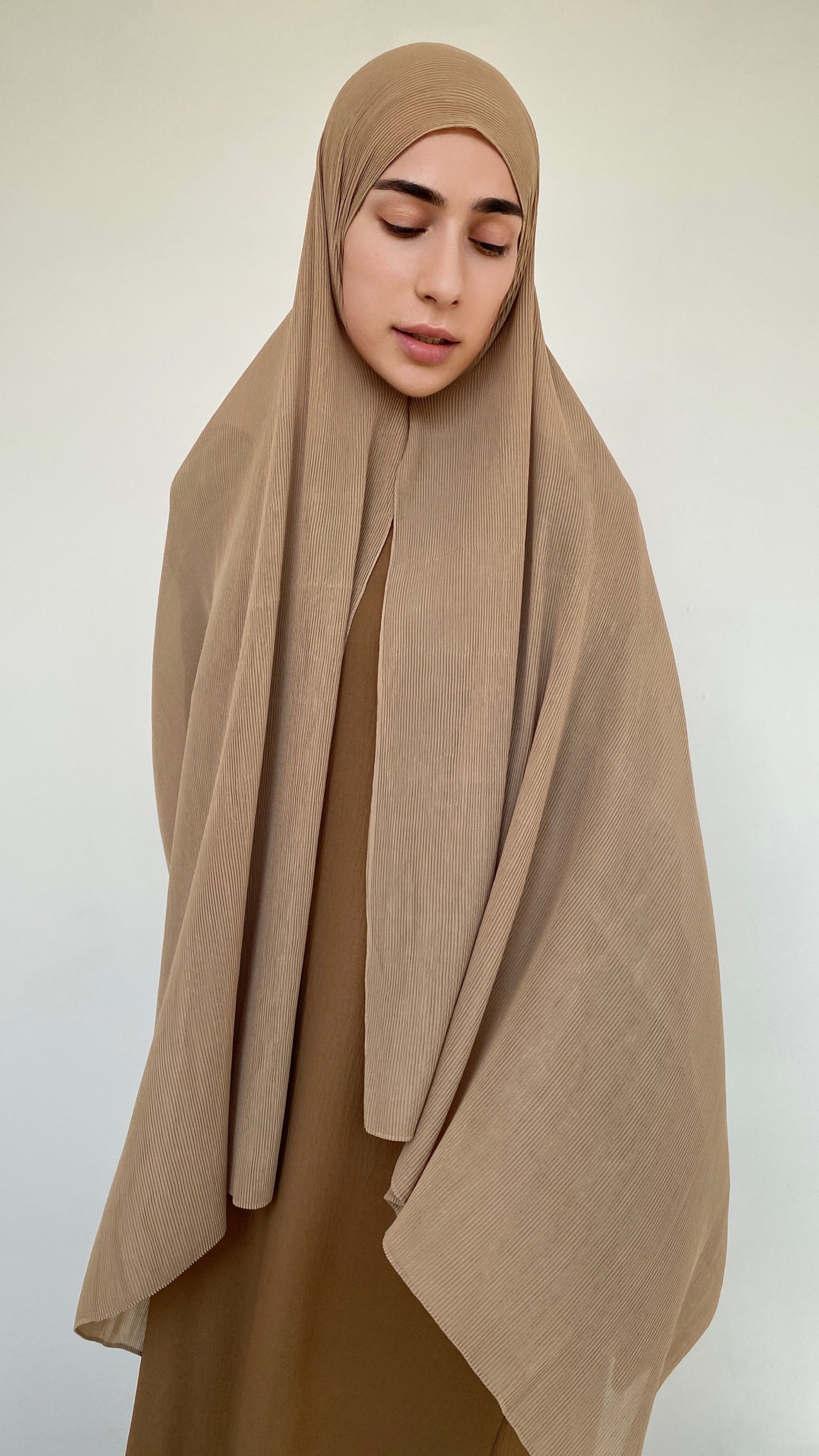 HIJAB PLISSÉ GRÈGE