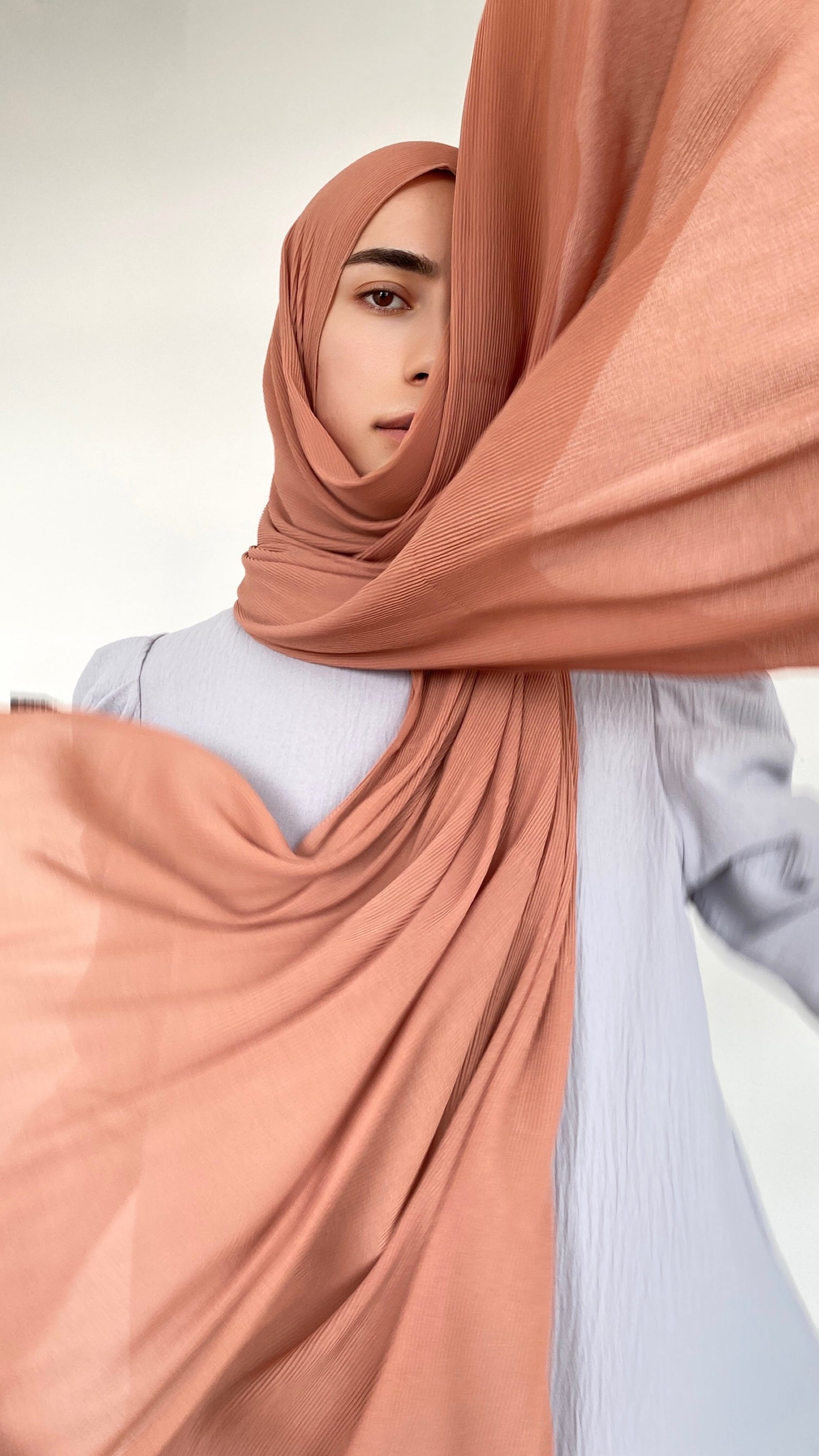 HIJAB MOUSSELINE PLISSÉ BRUN CLAIR