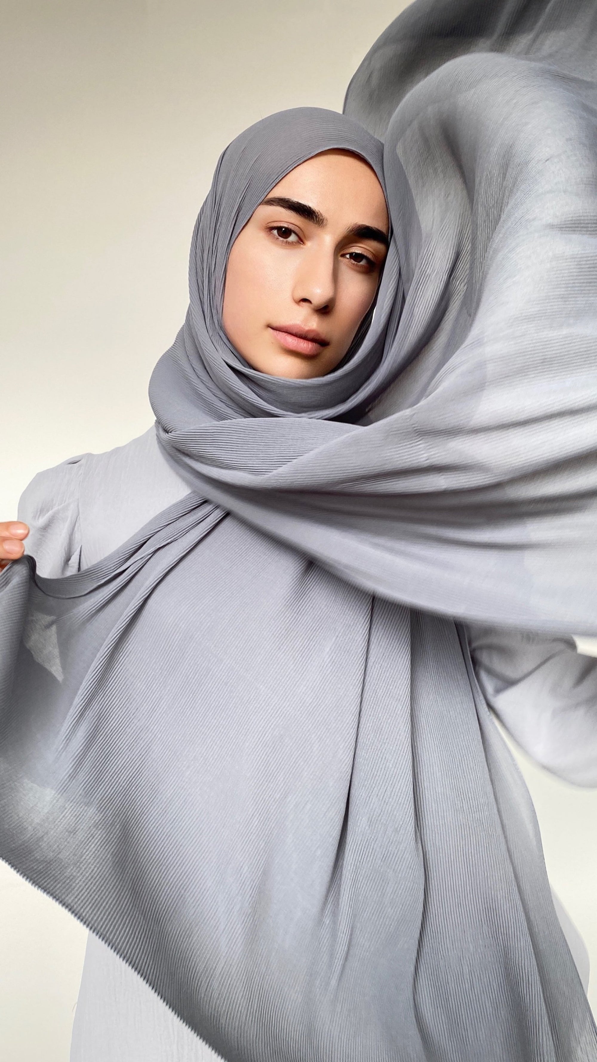 HIJAB PLISSÉ GRIS