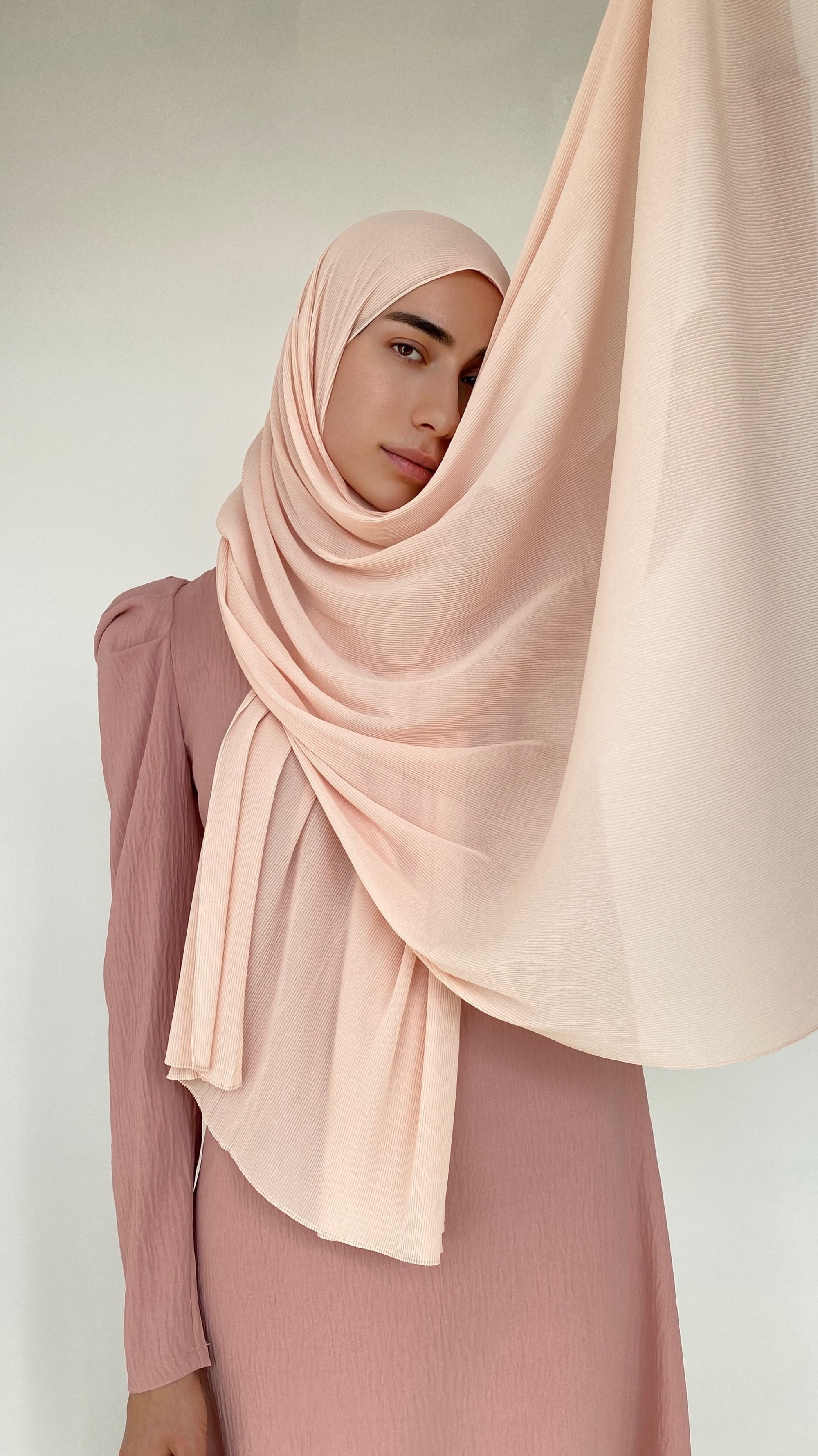 HIJAB PLISSÉ ROSE POUDRÉ