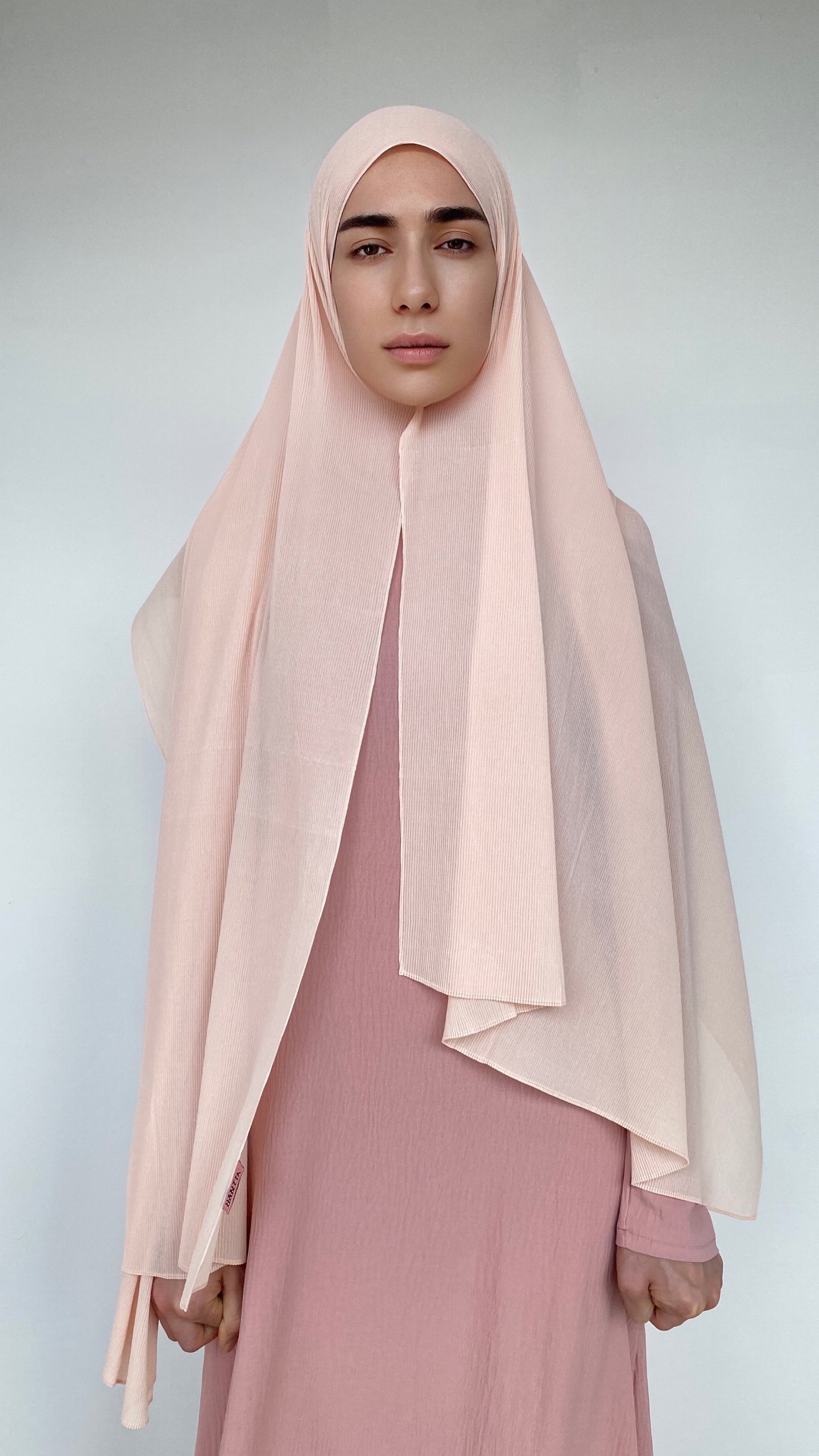HIJAB PLISSÉ ROSE POUDRÉ