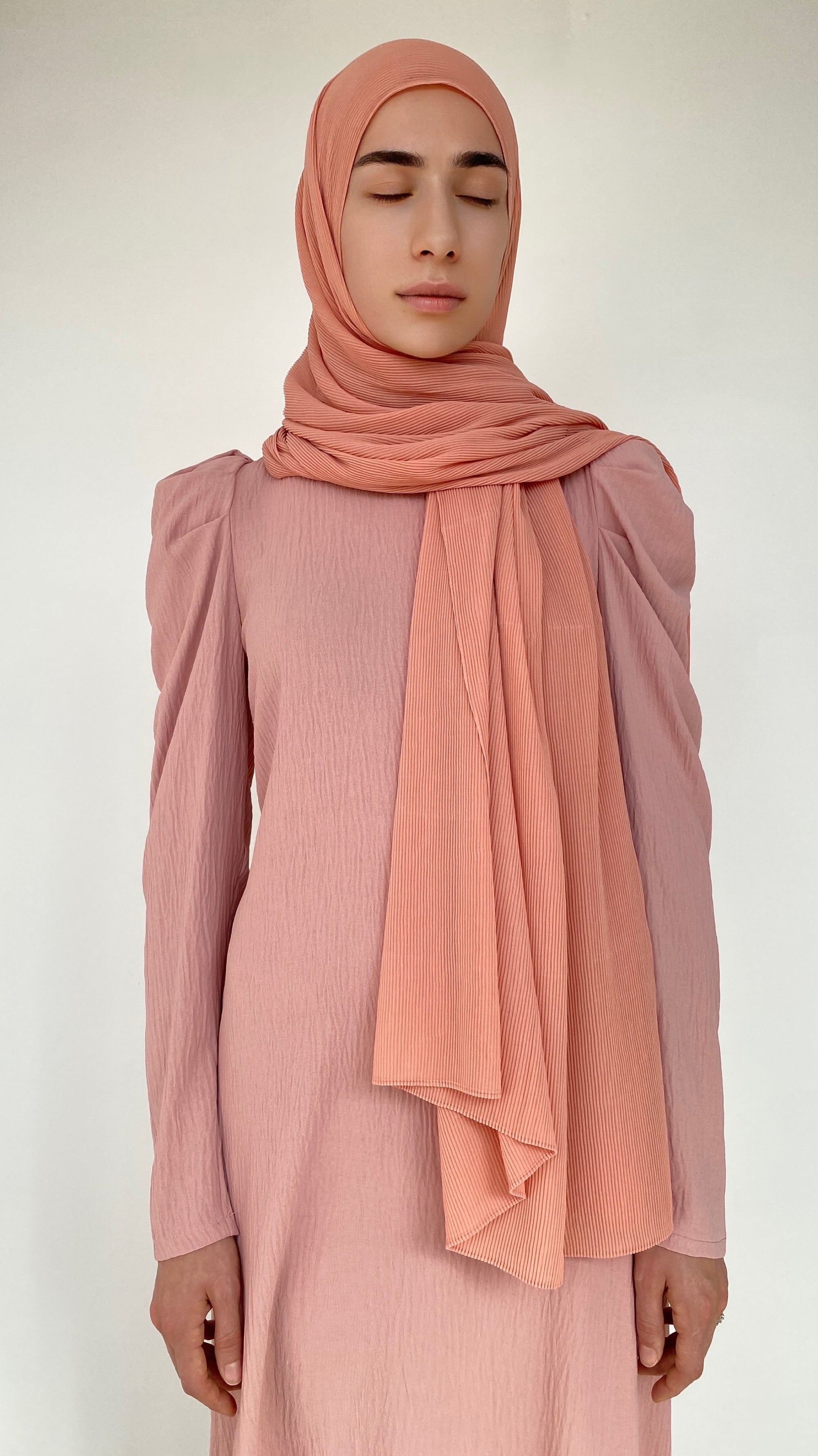 HIJAB PLISSÉ BISQUE