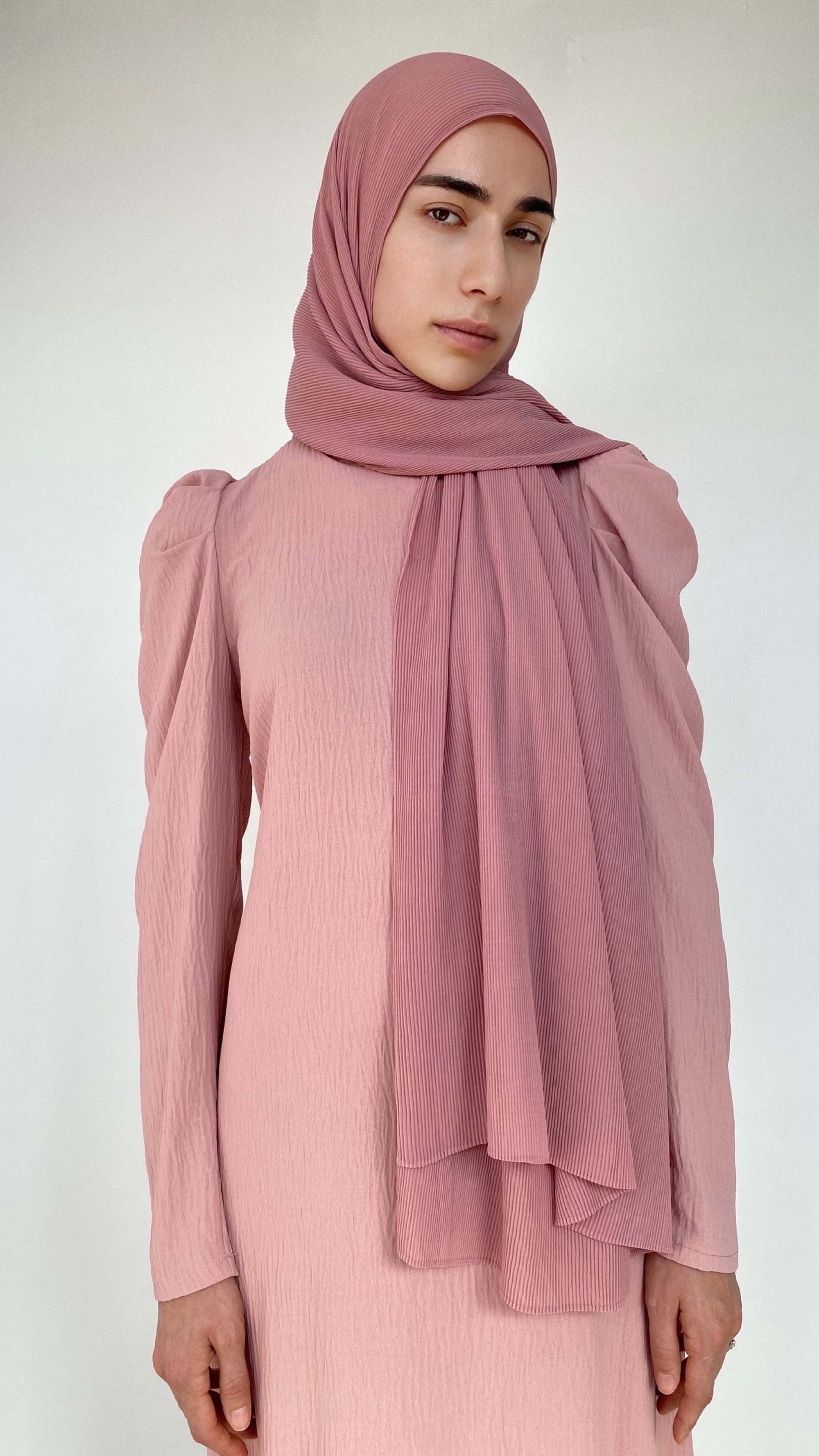 HIJAB PLISSÉ ROSE PÂLE