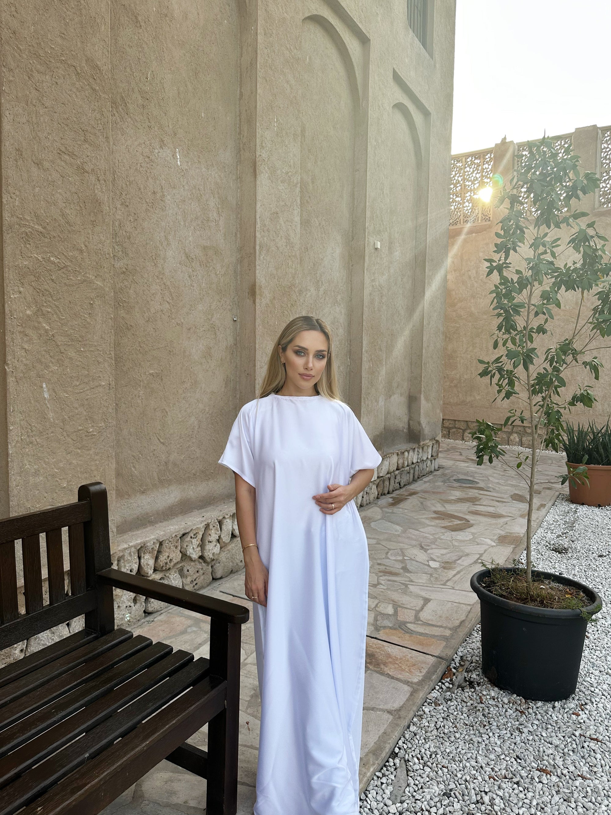 Robe en satin blanc