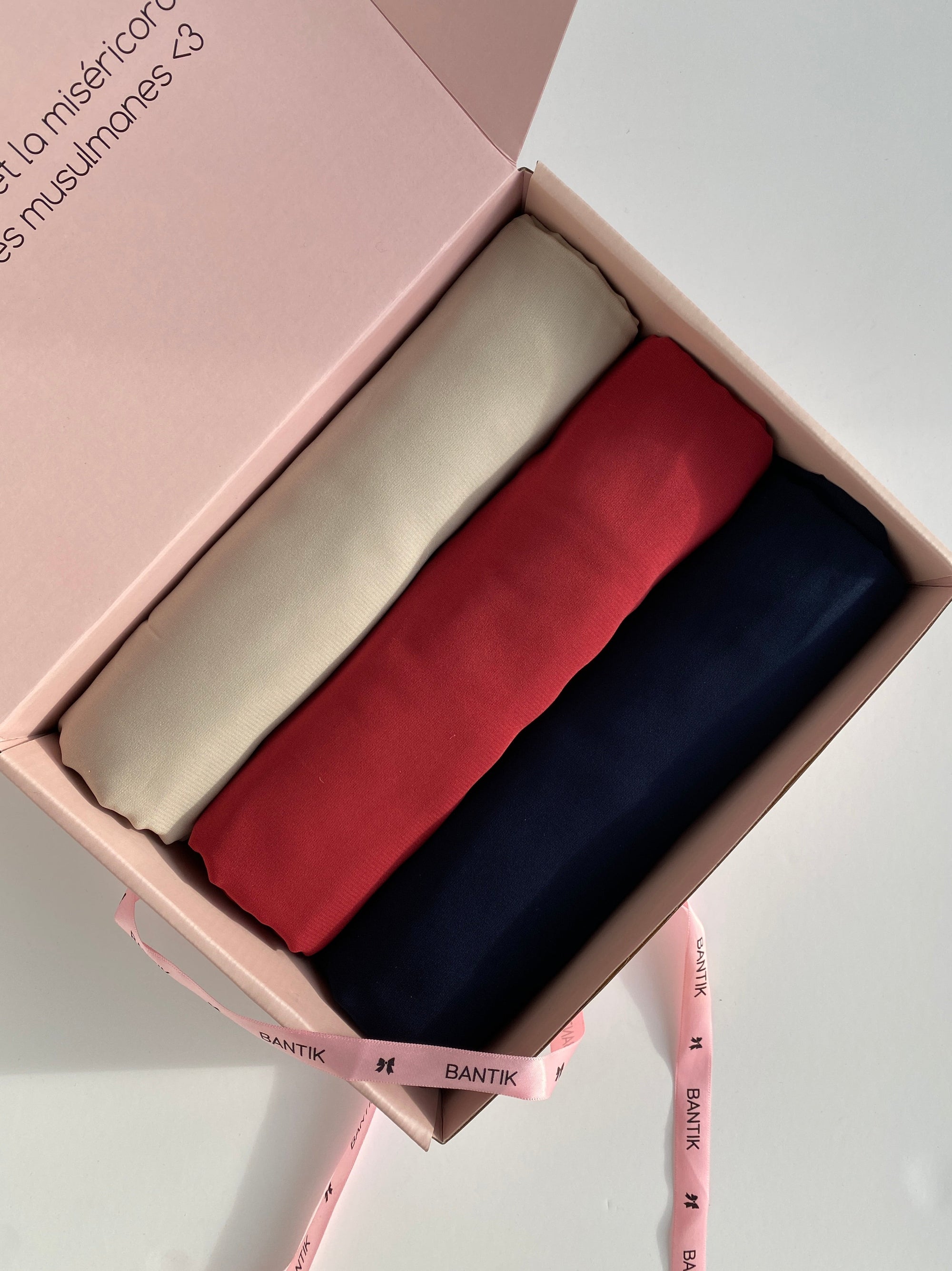 COFFRET SOIE DE MÉDINE À ENFILER
