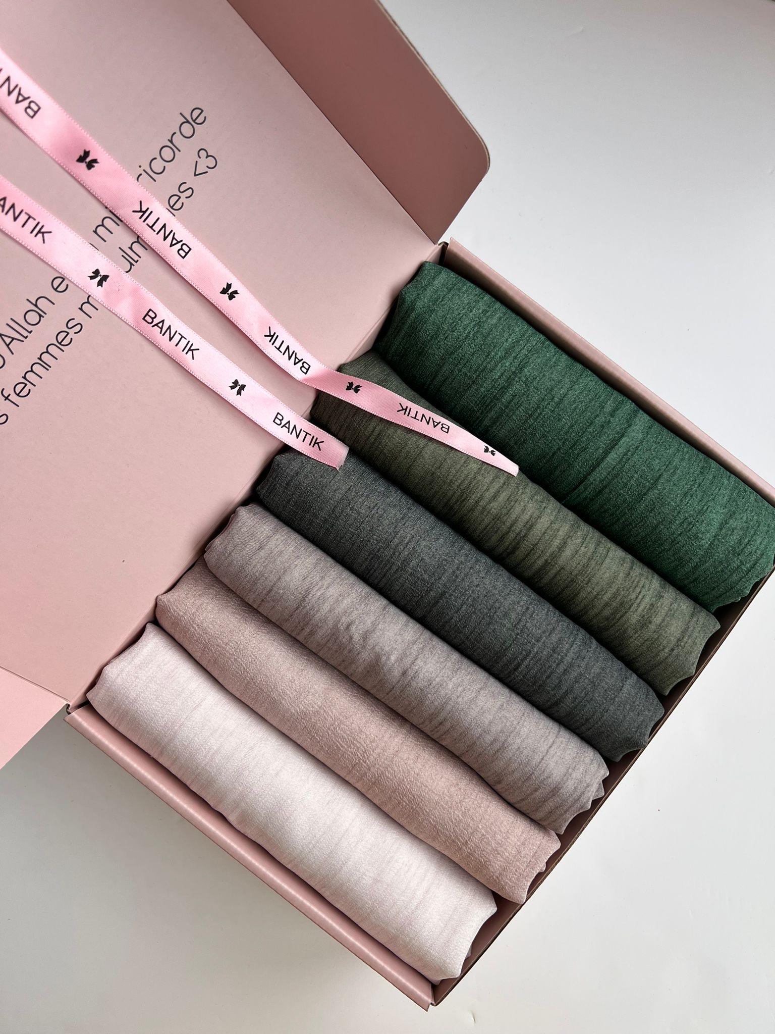 BOX SIX HIJABS LIN