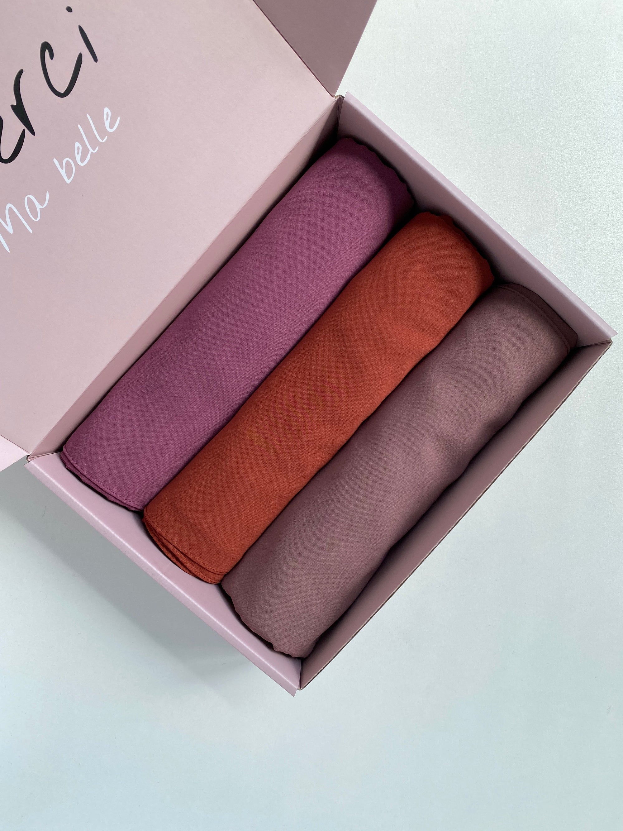 COFFRET SOIE DE MÉDINE À ENFILER