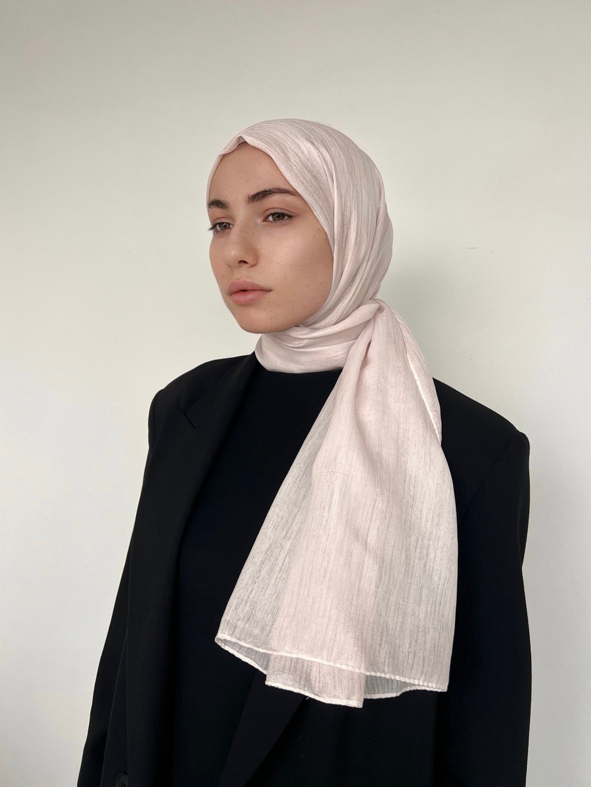 BOX SIX HIJABS LIN