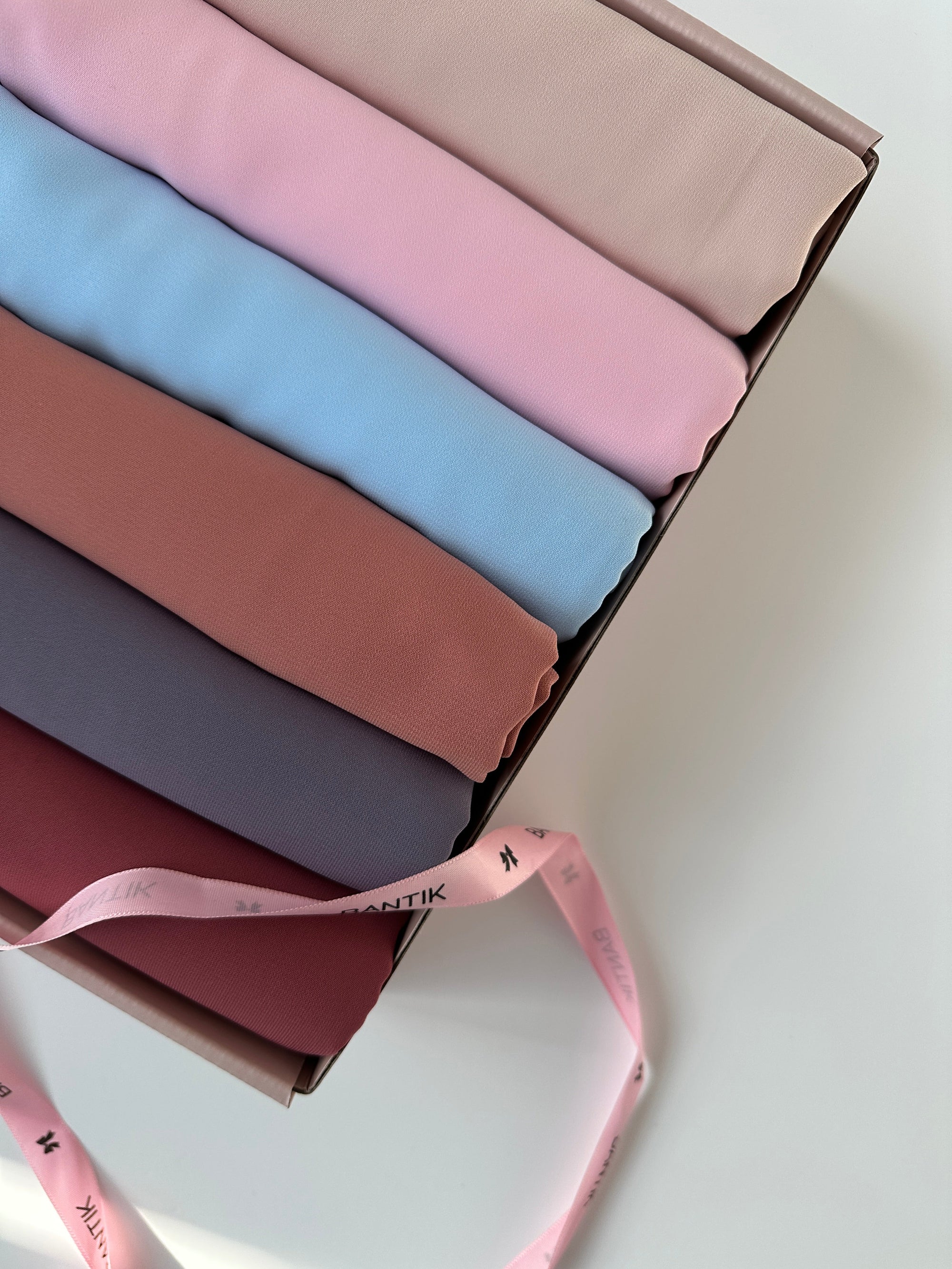 BOX HIJABS SOIE DE MÈDINE