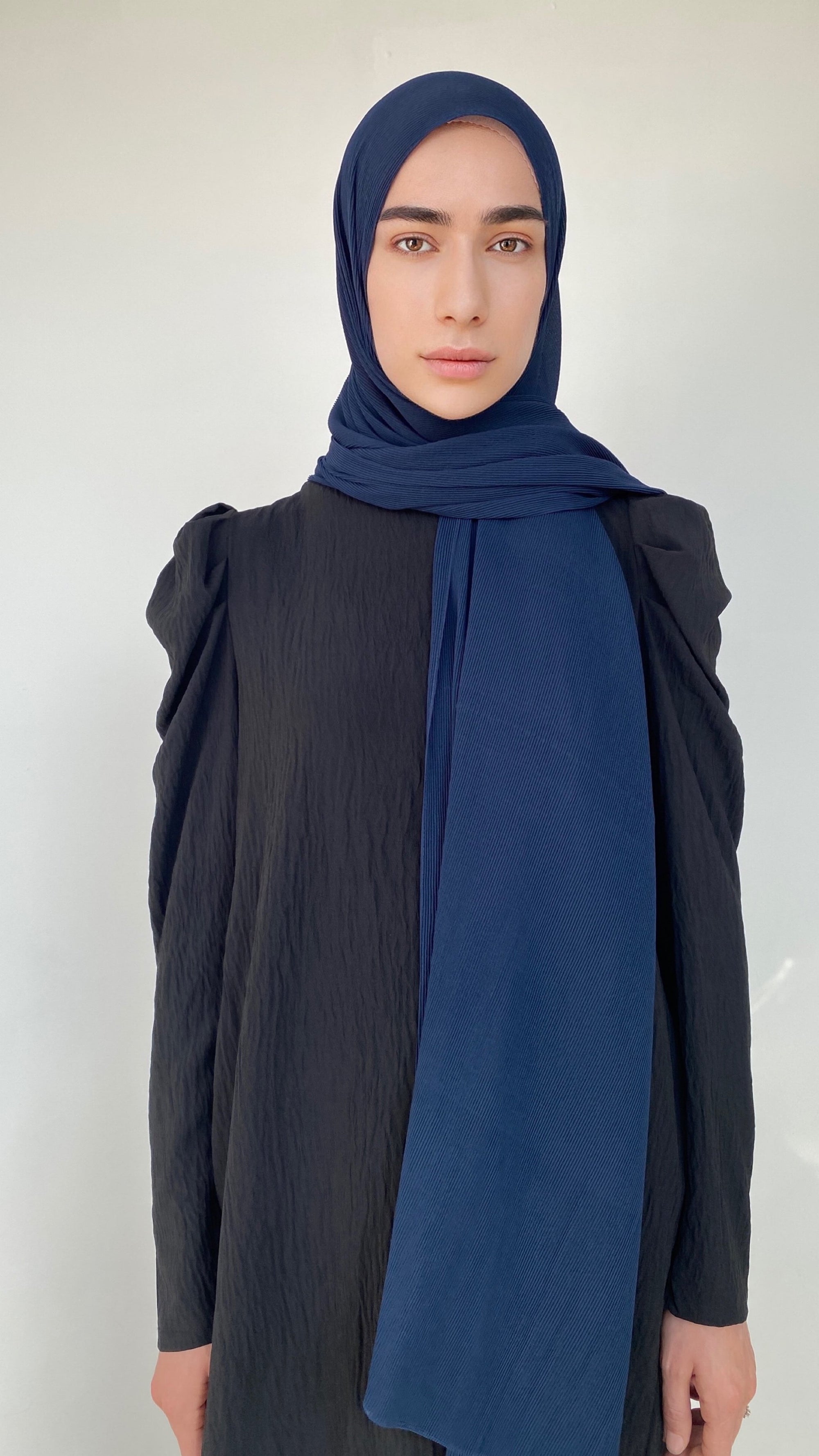 HIJAB MOUSSELINE PLISSÉE BLEU FONCÉ
