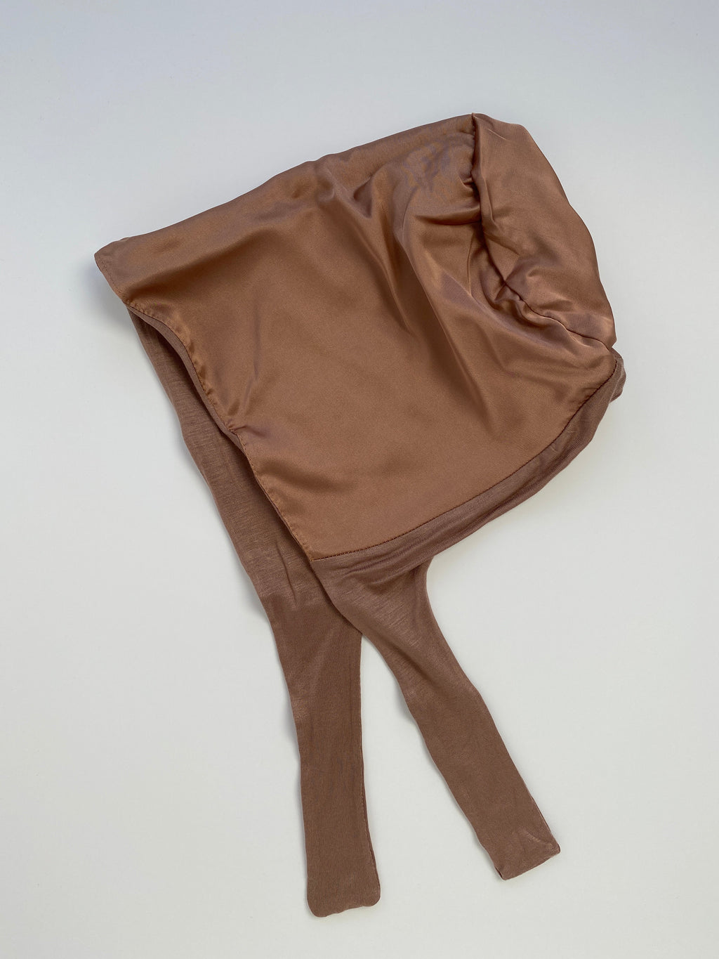 BONNET SOIE TAUPE