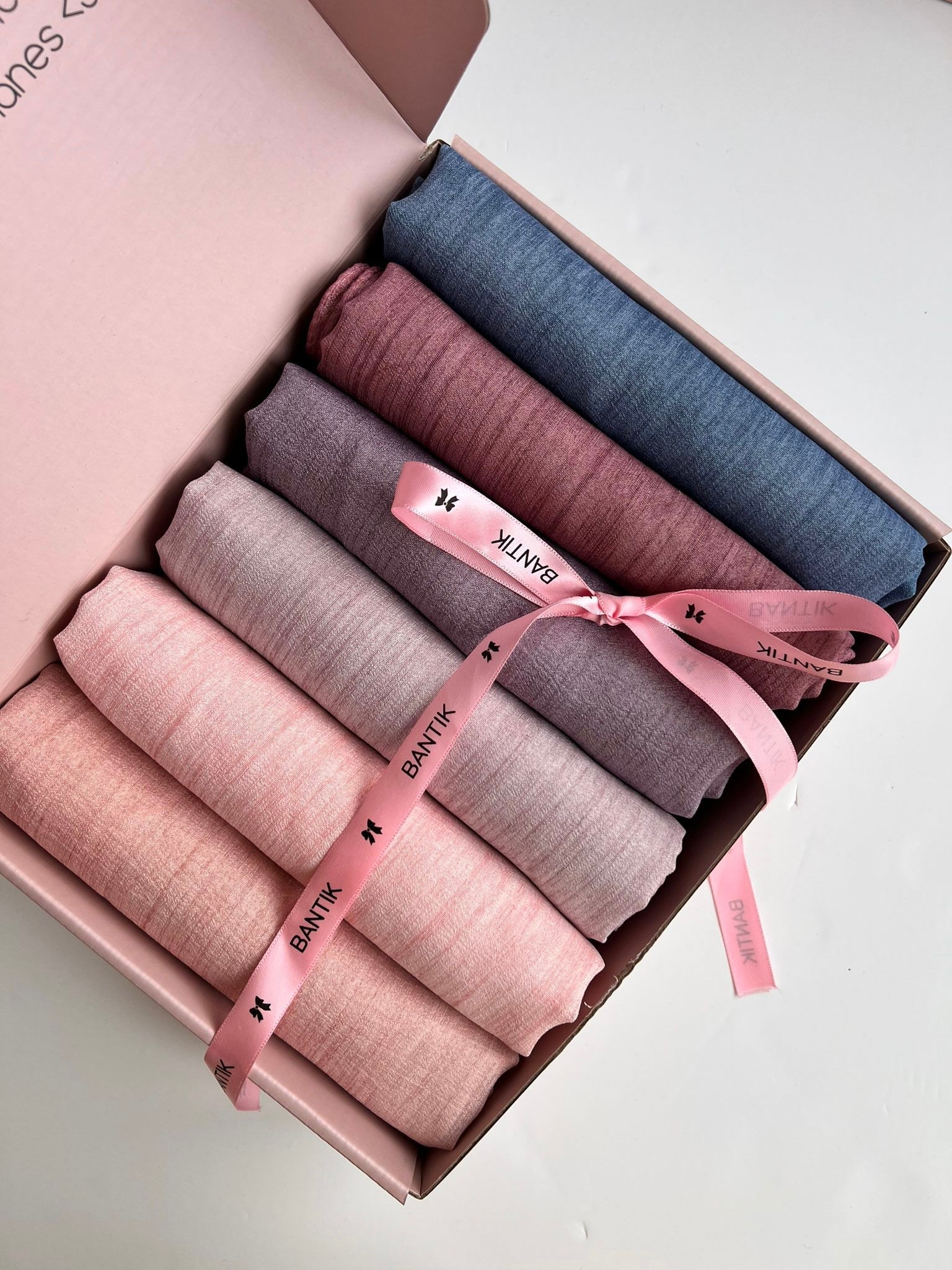 BOX SIX HIJABS LIN