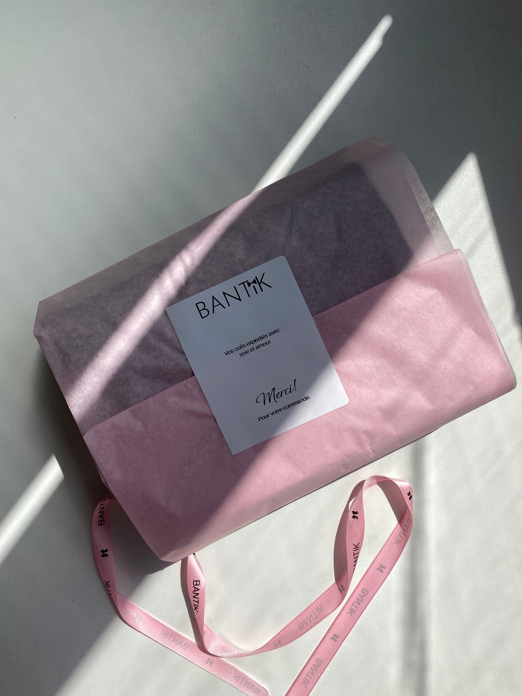 BOX DE 14 BONNETS TUBES