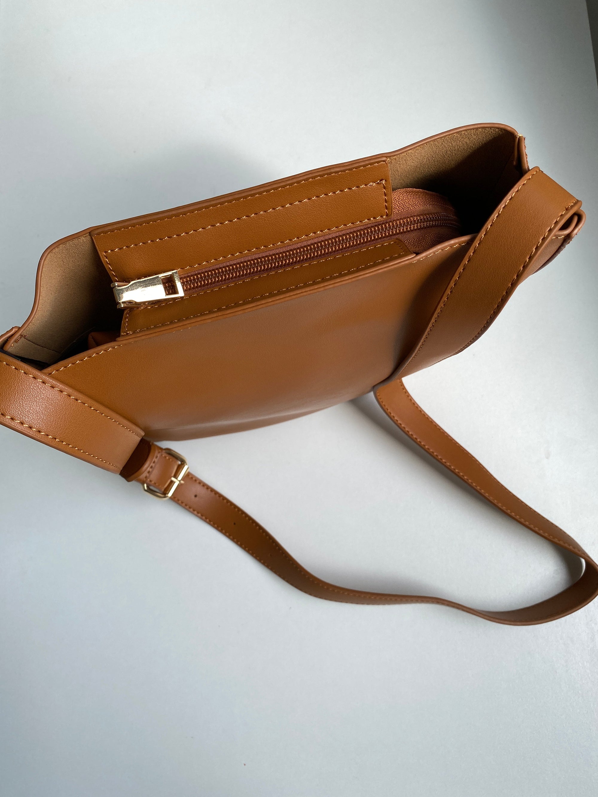 SAC IZZAC MARRON