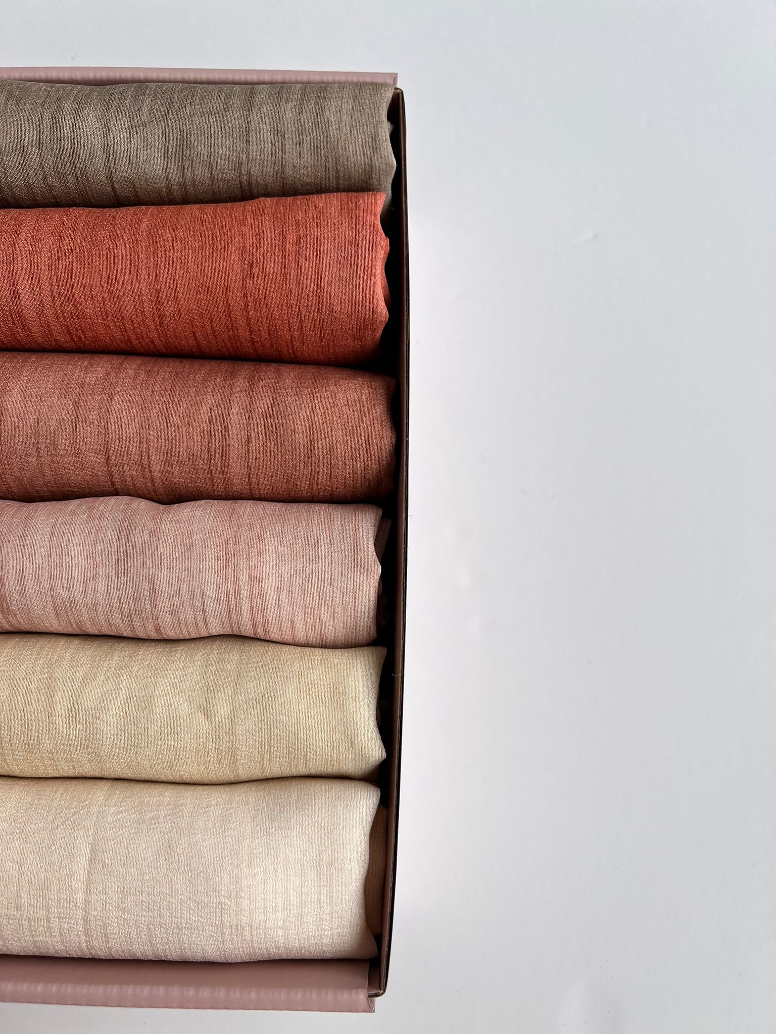 BOX SIX HIJABS LIN