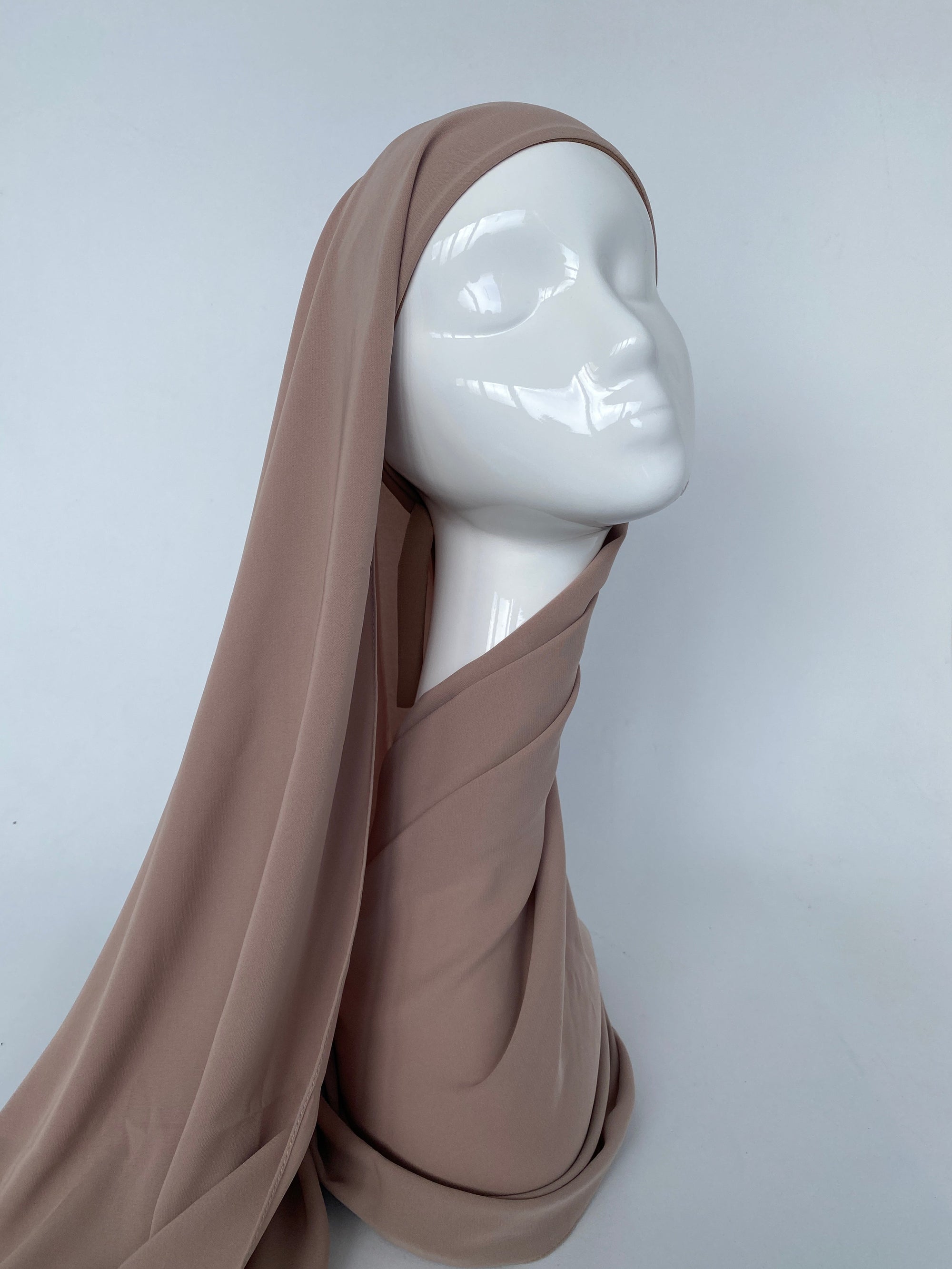 SOIE DE MÉDINE À ENFILER HIJAB BEIGE FONCÉ